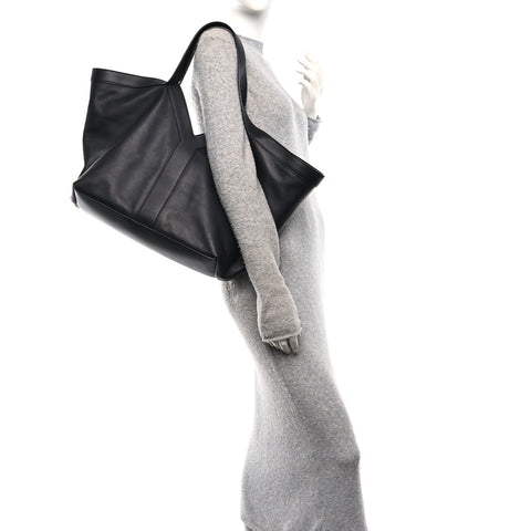 Calfskin Y Tote Black
