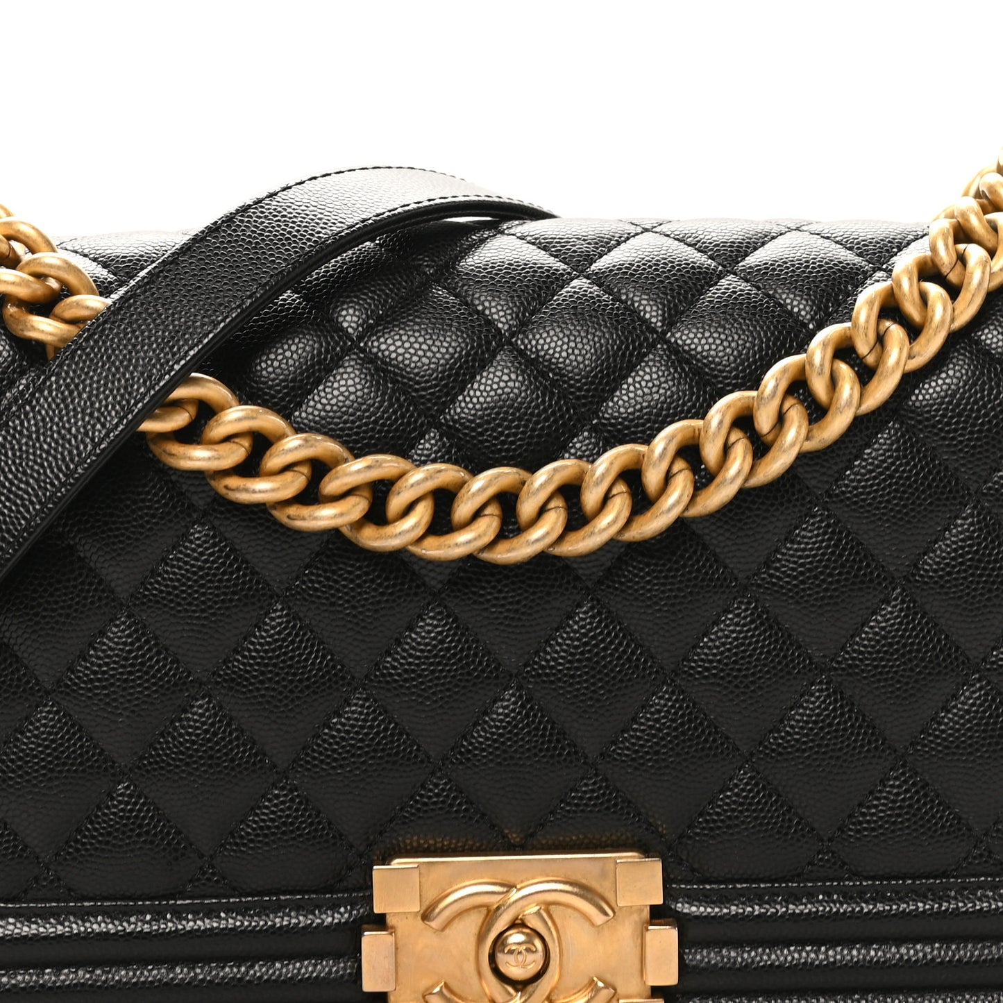 Caviar Quilted Medium Boy Flap Black