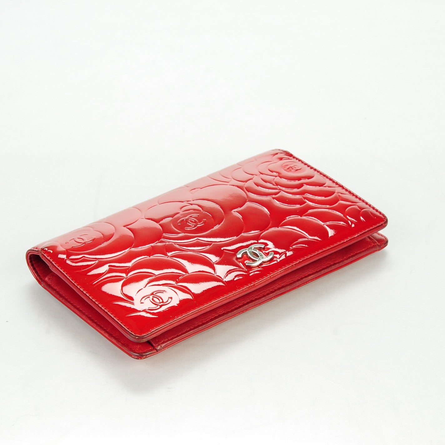 Chanel Patent Camellia Embossed Yen Wallet Red 5 of 9