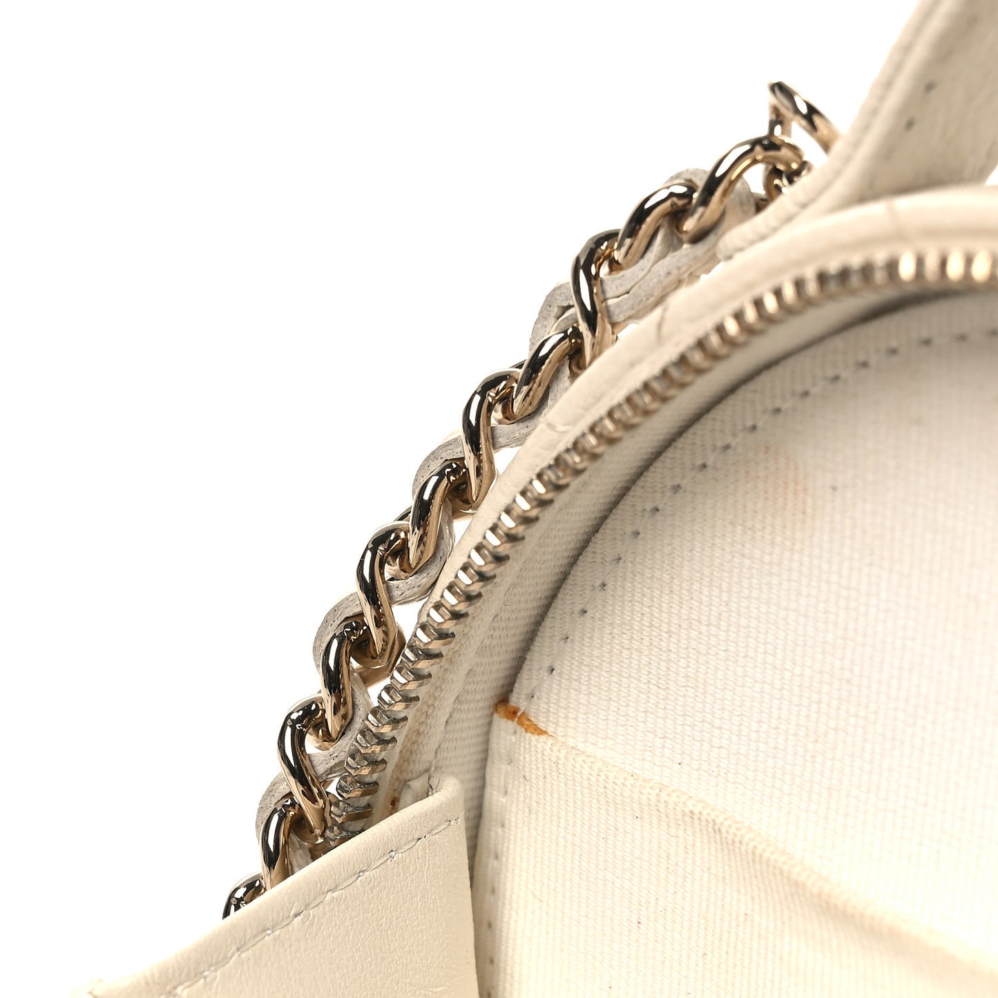 Caviar Quilted Round Handle With Care Vanity With Chain White