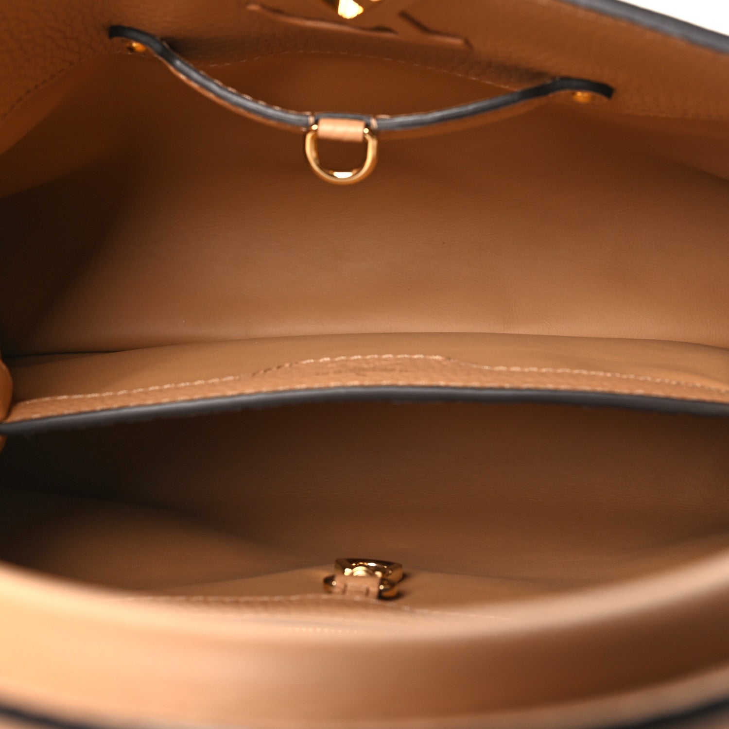 Louis Vuitton Taurillon Capucines MM Arizona 5 of 10