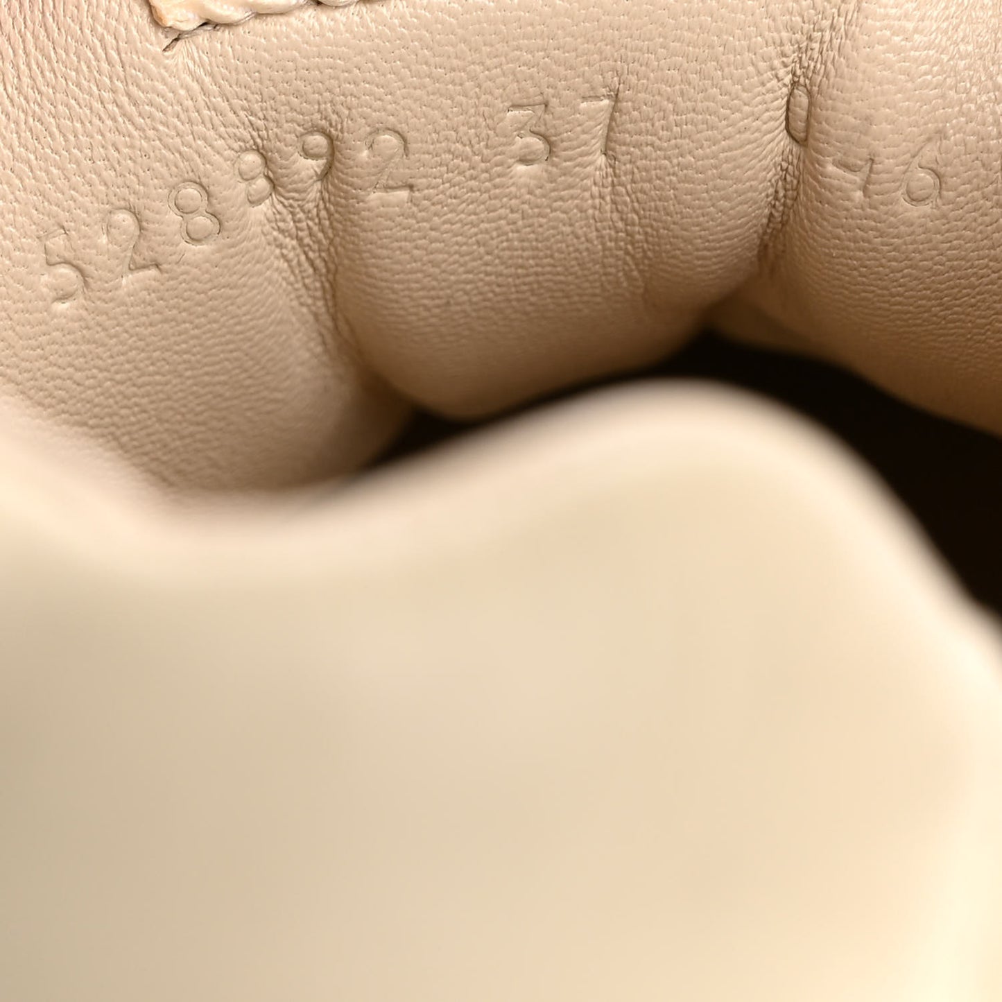 Calfskin Logo Womens Rhyton Sneakers 37 Ivory
