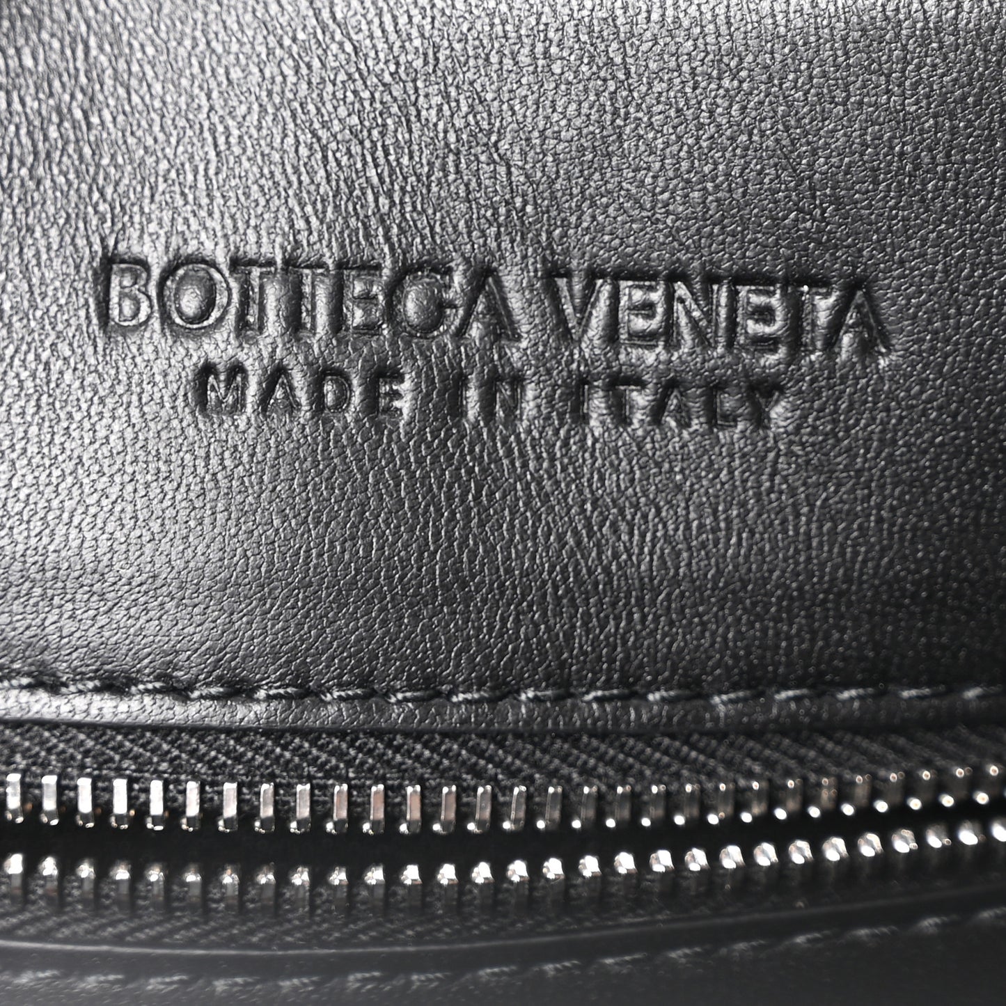 Nappa Intrecciato Large Andiamo Shoulder Bag Black