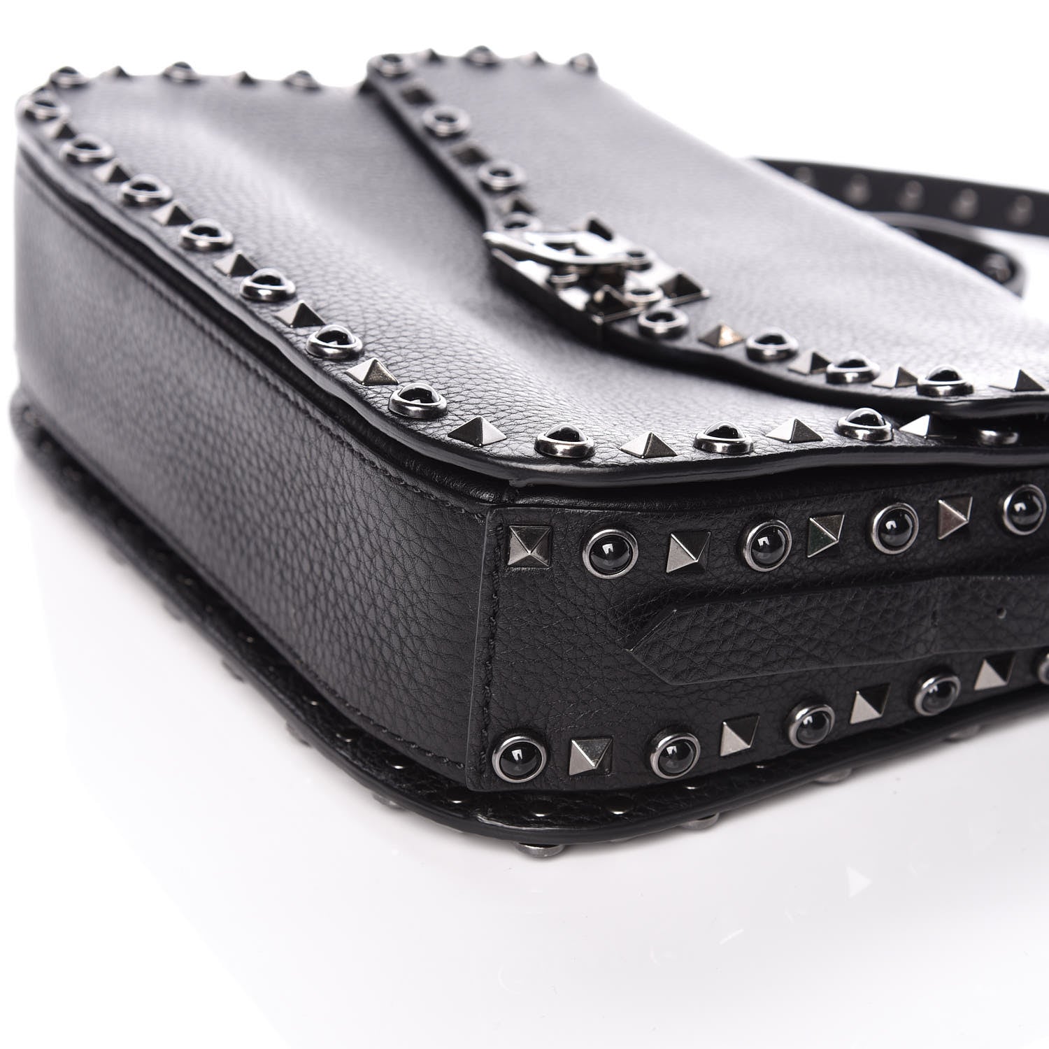 Valentino Garavani Pebbled Calfskin Onyx Medium Rockstud Rolling Flap Saddle Bag Black 6 of 8