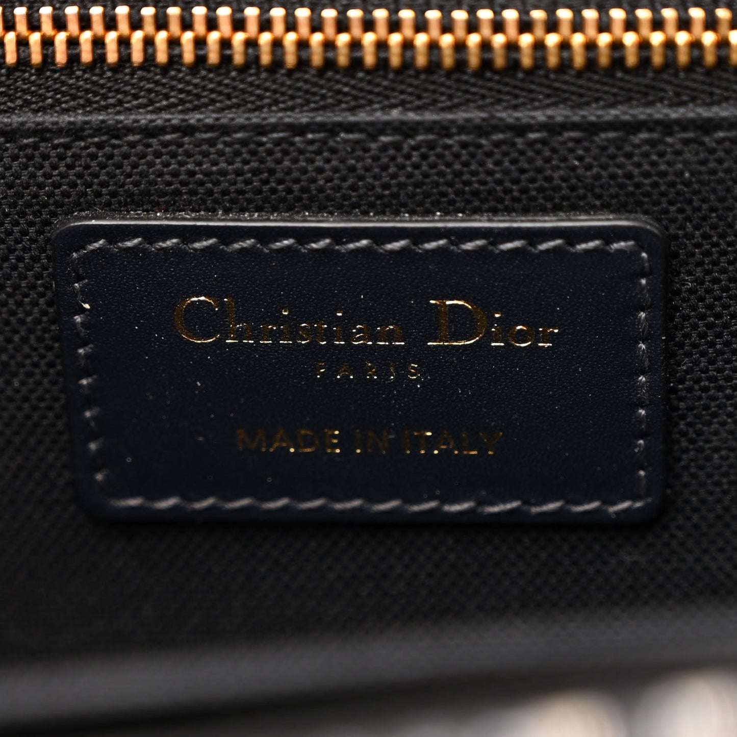 Oblique 30 Montaigne Chain Flap Bag Blue