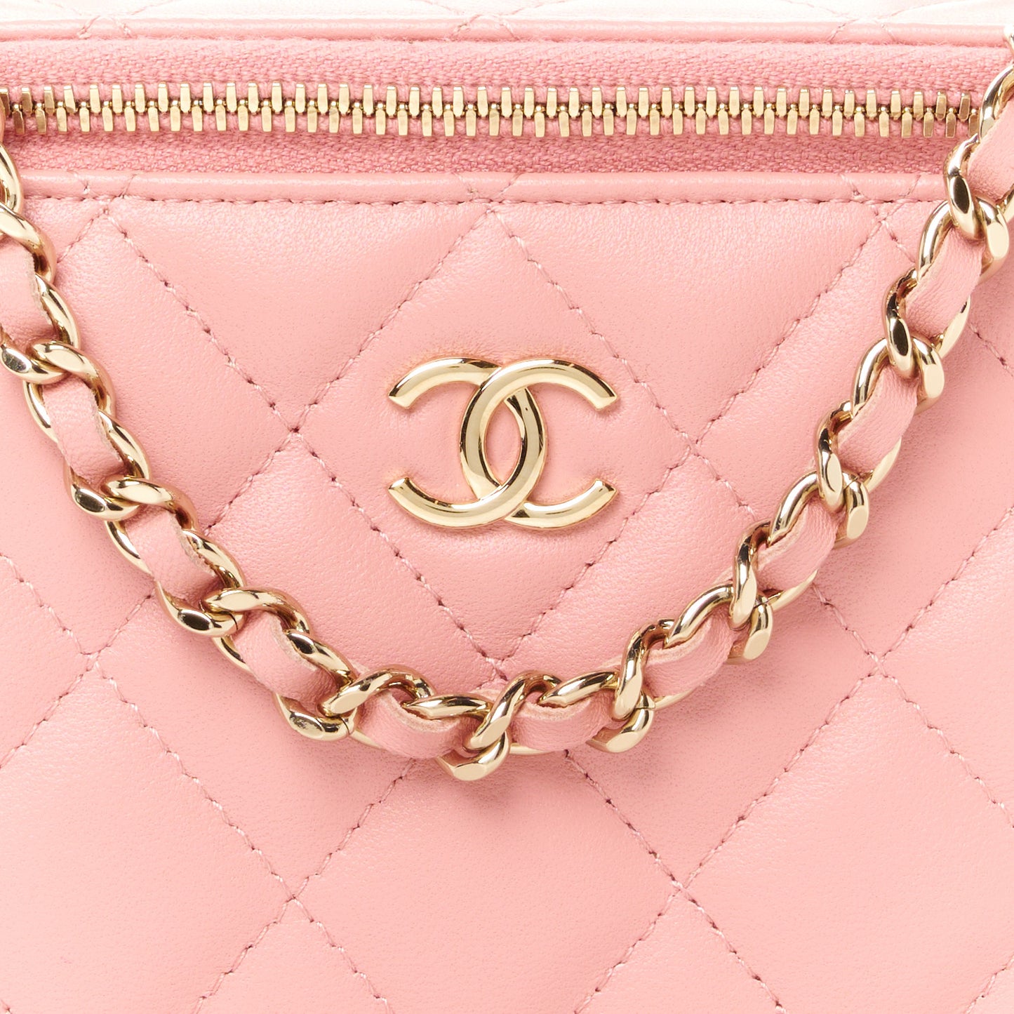 Lambskin Quilted Small Top Handle Vanity Case With Chain Light Pink