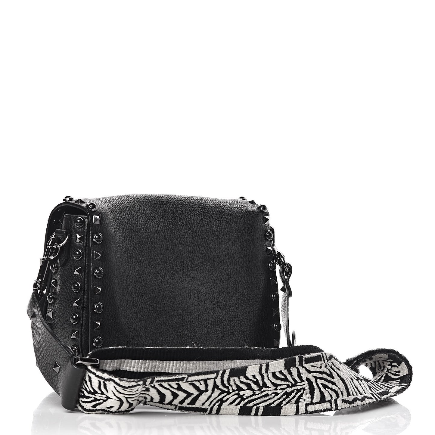 Pebbled Calfskin Onyx Medium Guitar Strap Rockstud Rolling Flap Saddle Bag Black
