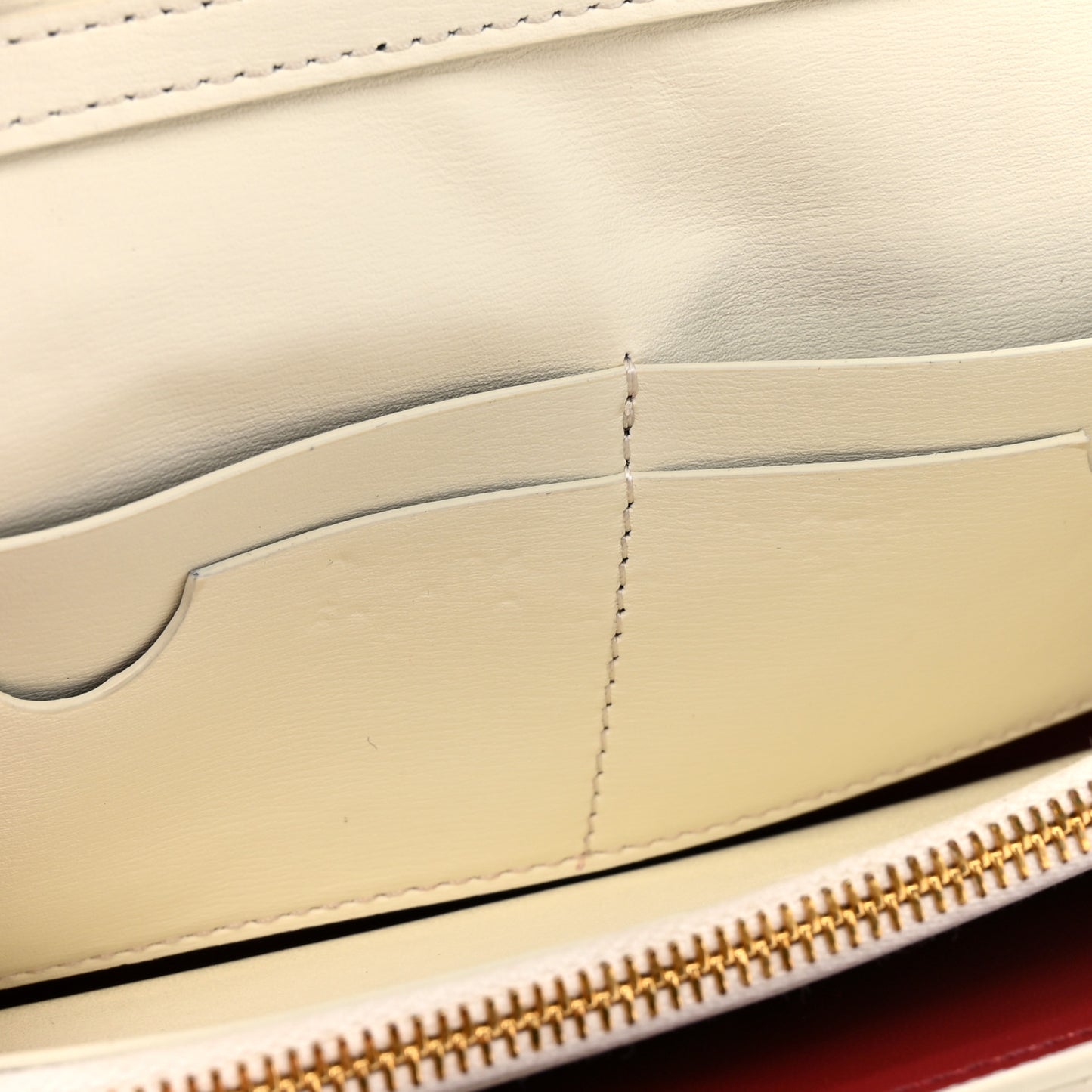 Calfskin Jitney Logo Flap Wallet On Chain White