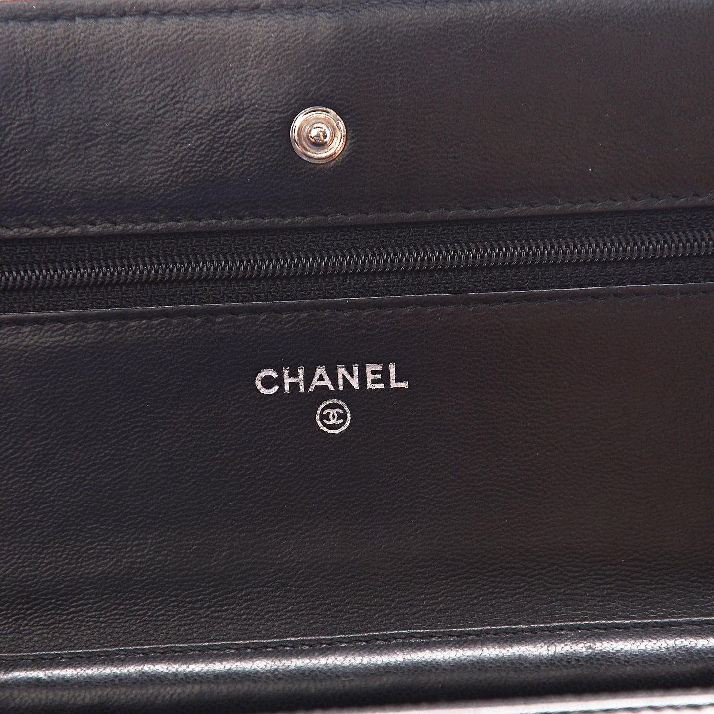 Lambskin Quilted Wallet On Chain WOC Black