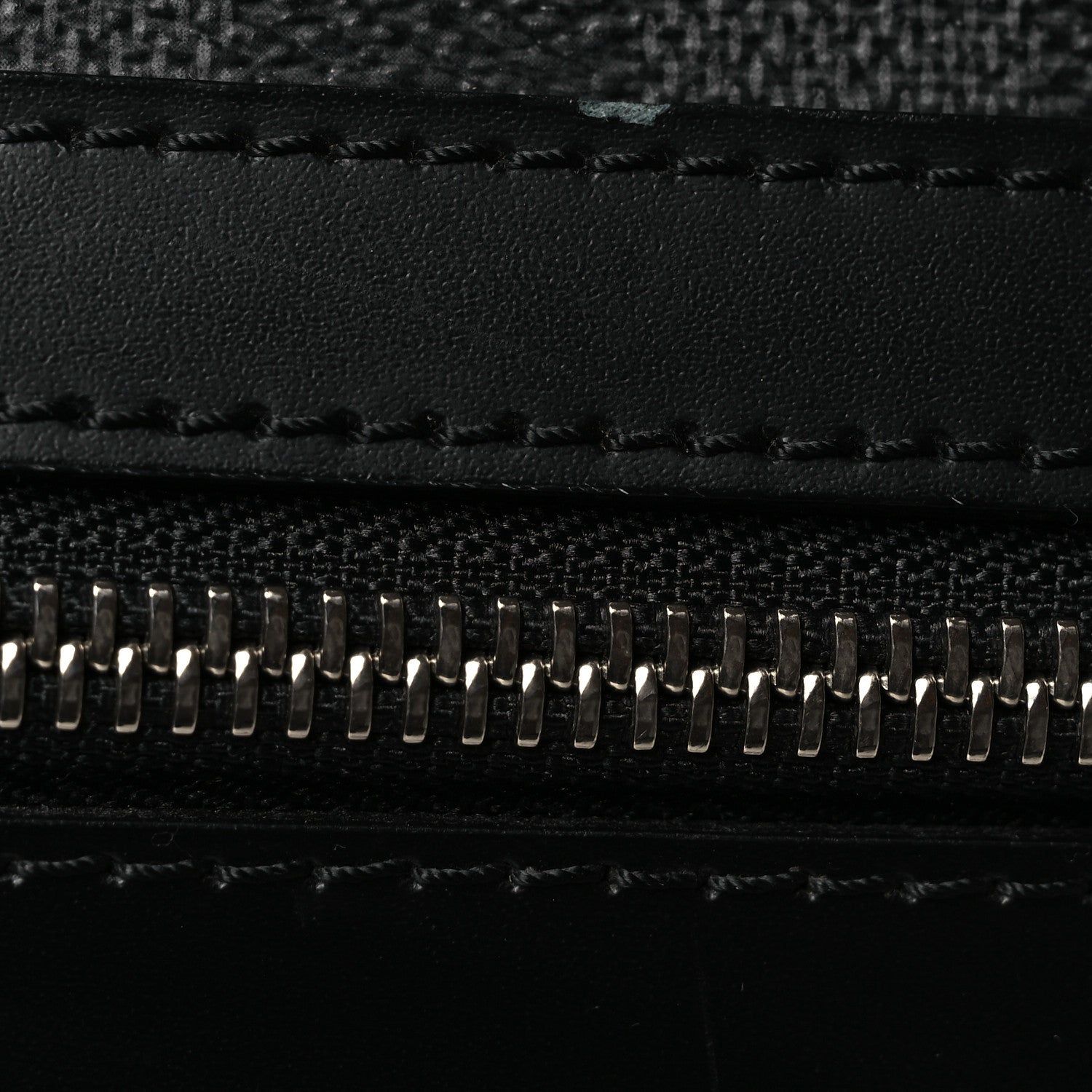 Louis Vuitton Damier Graphite Pilot Case 9 of 15