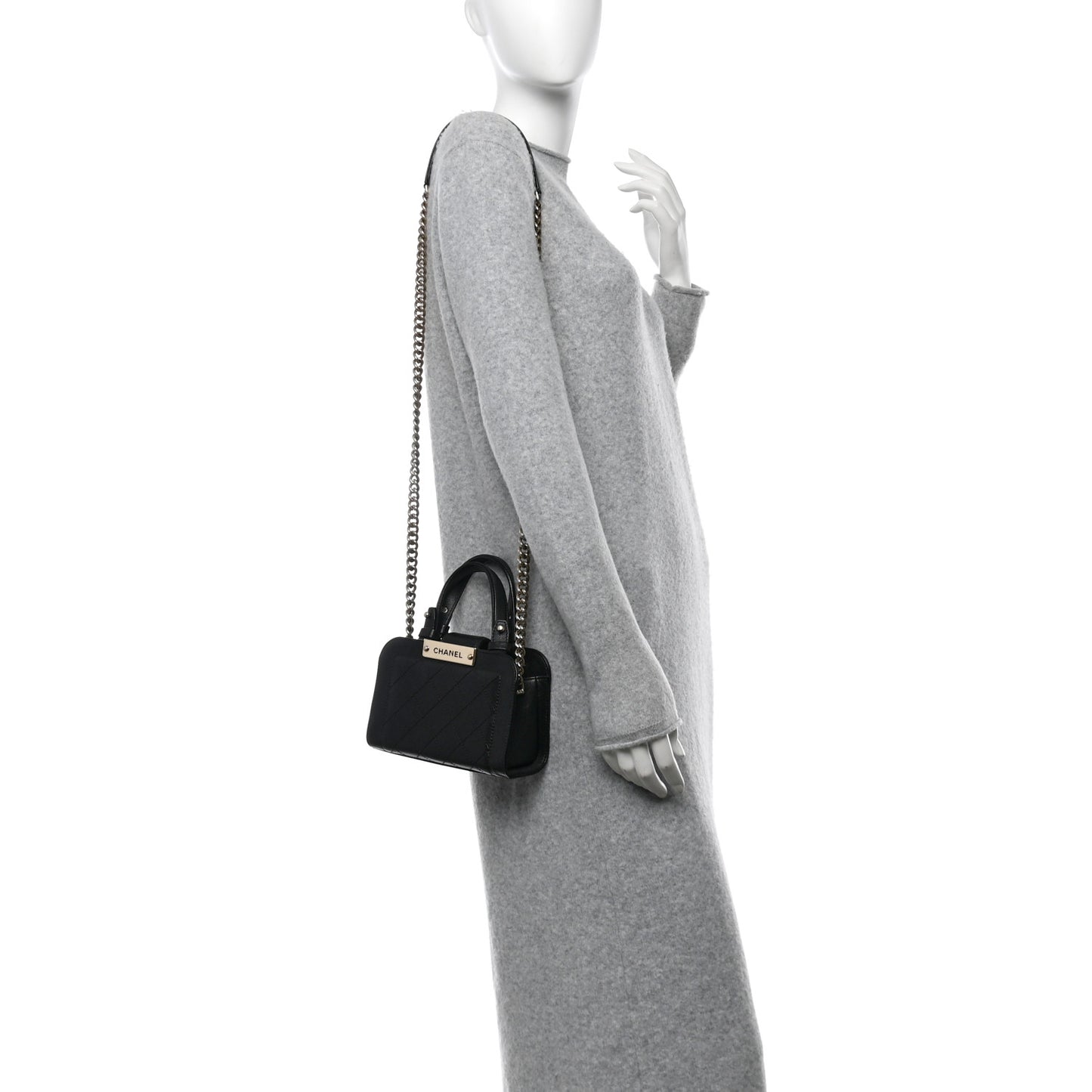 Grained Calfskin Stitched Mini Label Click Shopper Black