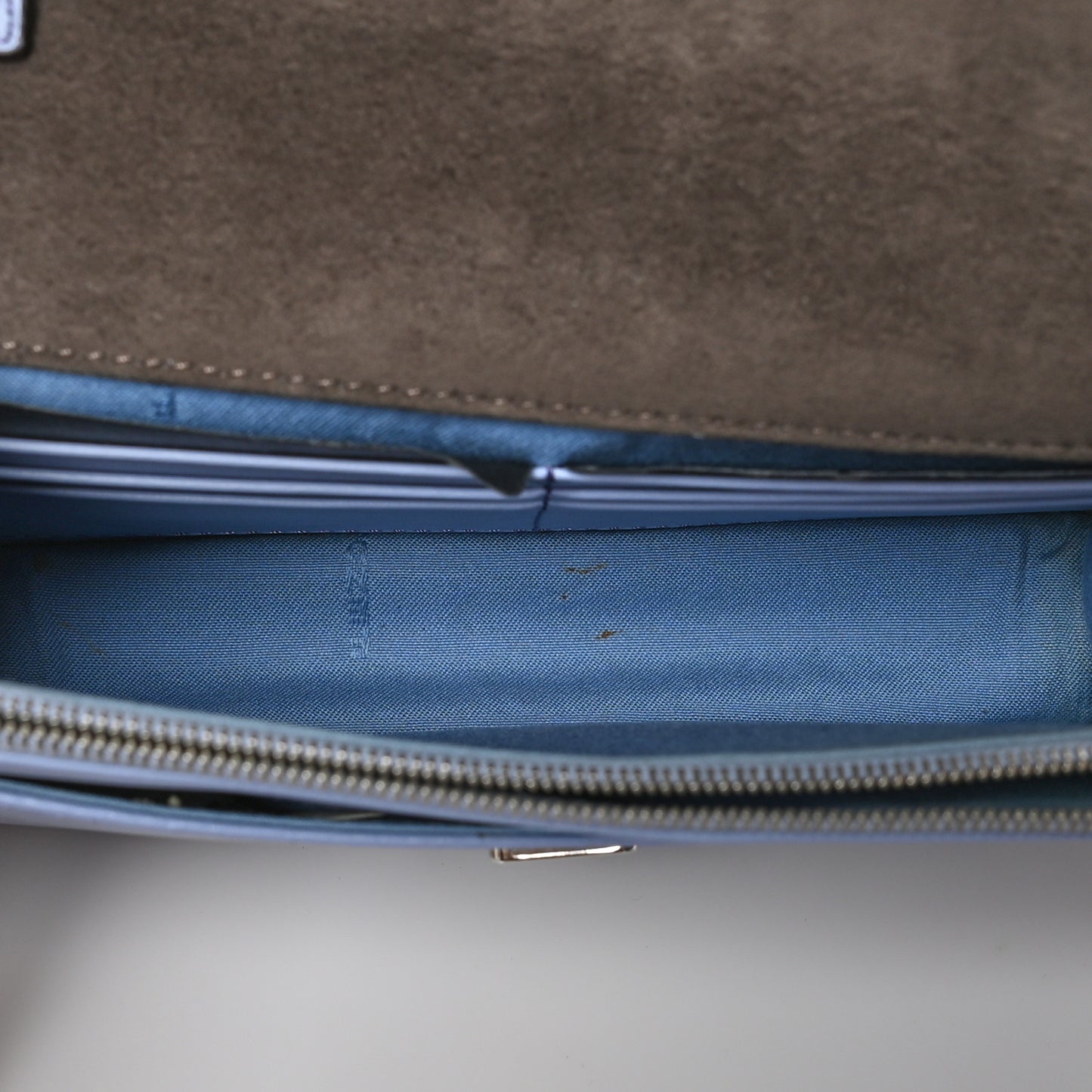 Vitello Liberty Studded Tube Wallet On Chain Azzurro Sky Multicolor