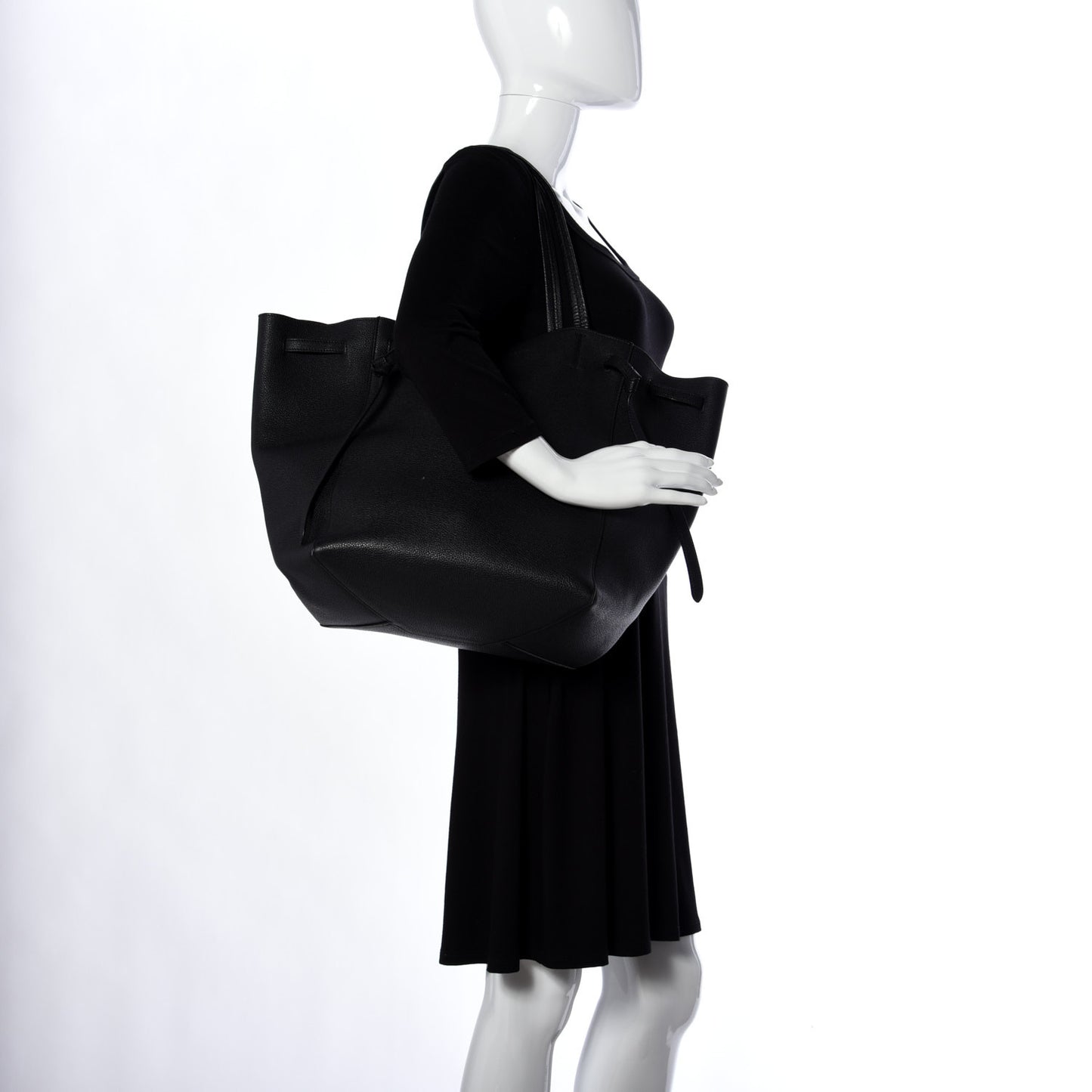 Soft Grained Calfskin Medium Belt Cabas Phantom Black
