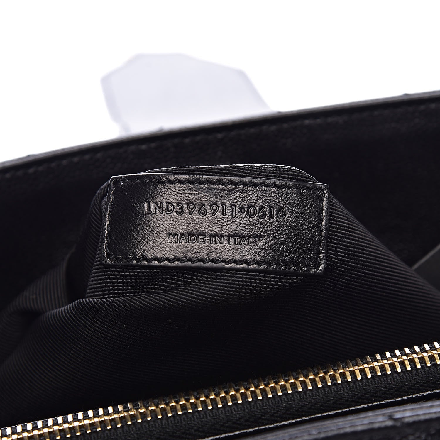 Saint Laurent Grain De Poudre Matelasse Chevron Monogram Shopping Bag Black 7 of 14
