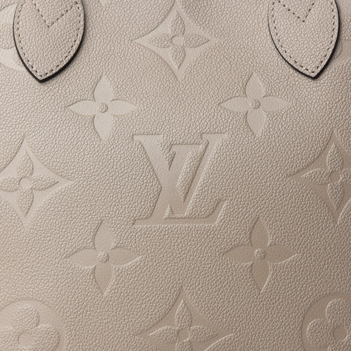 Empreinte Monogram Giant Neverfull MM Tourterelle