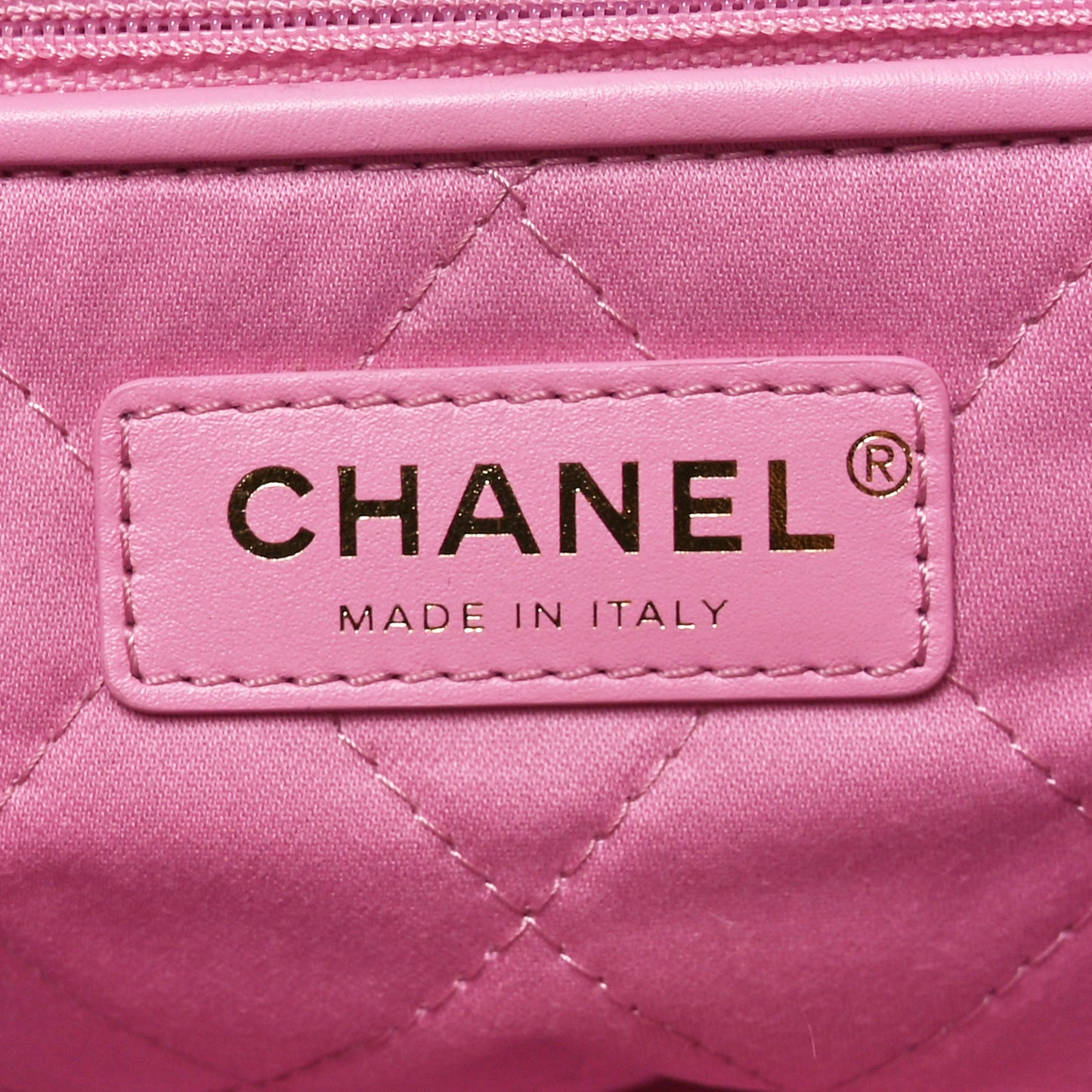 Shiny Calfskin Quilted Small Chanel 22 Pink