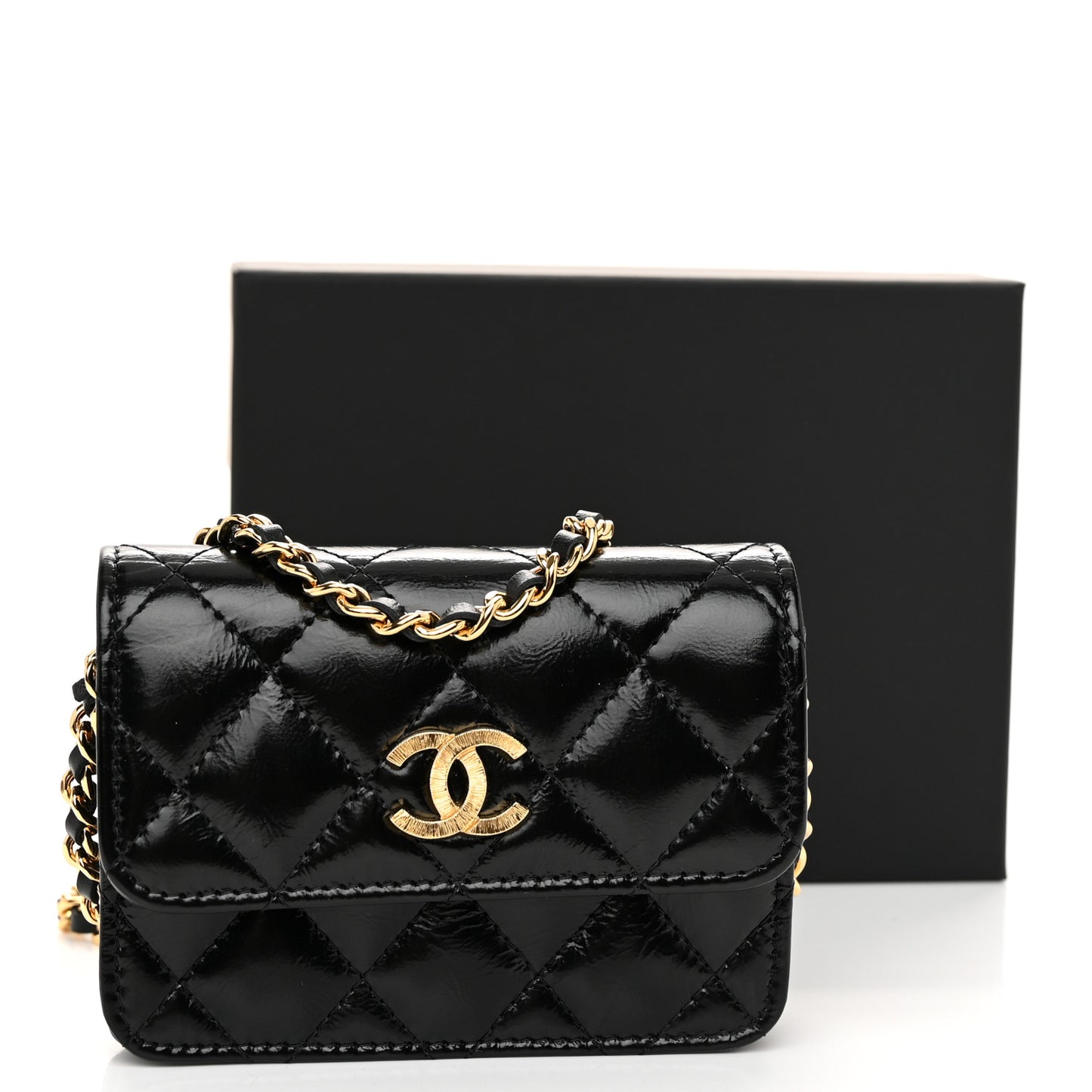 Shiny Lambskin Quilted Clutch With Chain Black