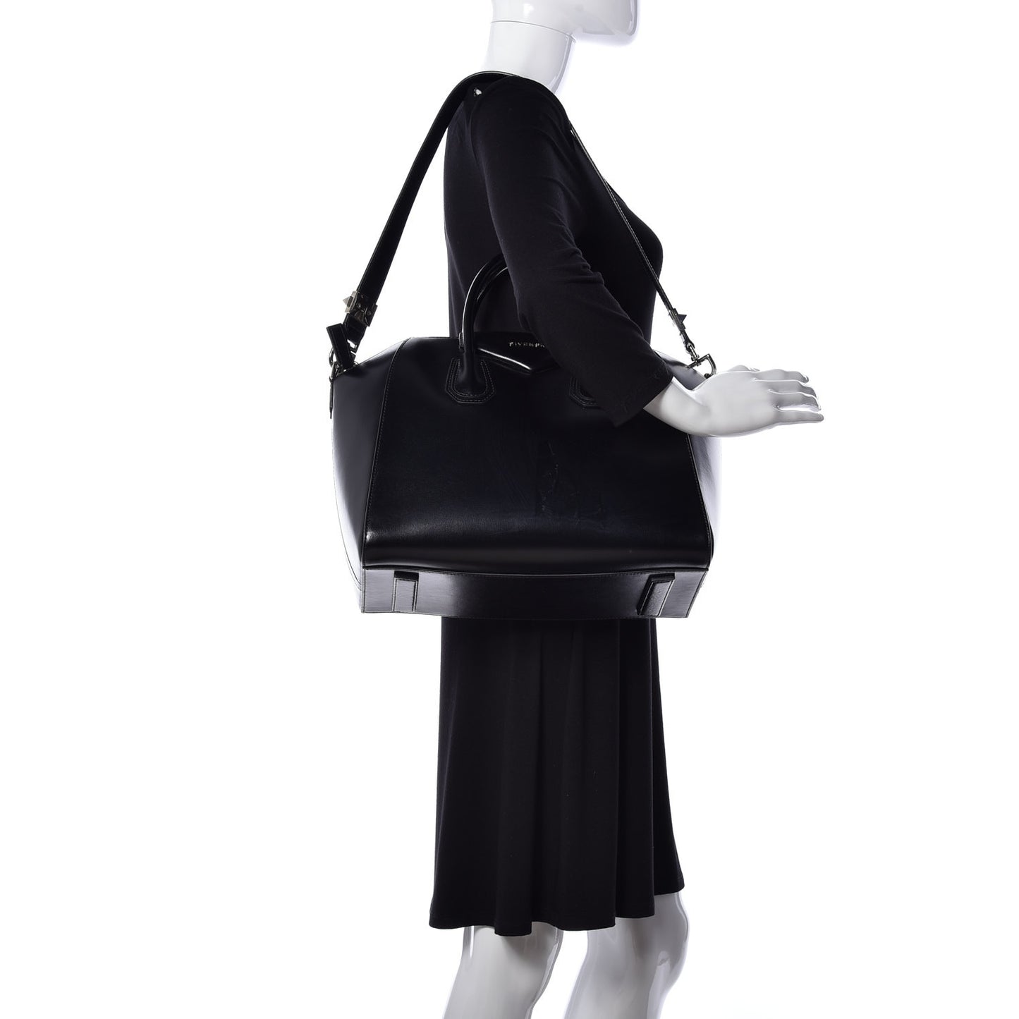 Shiny Lord Calfskin Medium Antigona Black