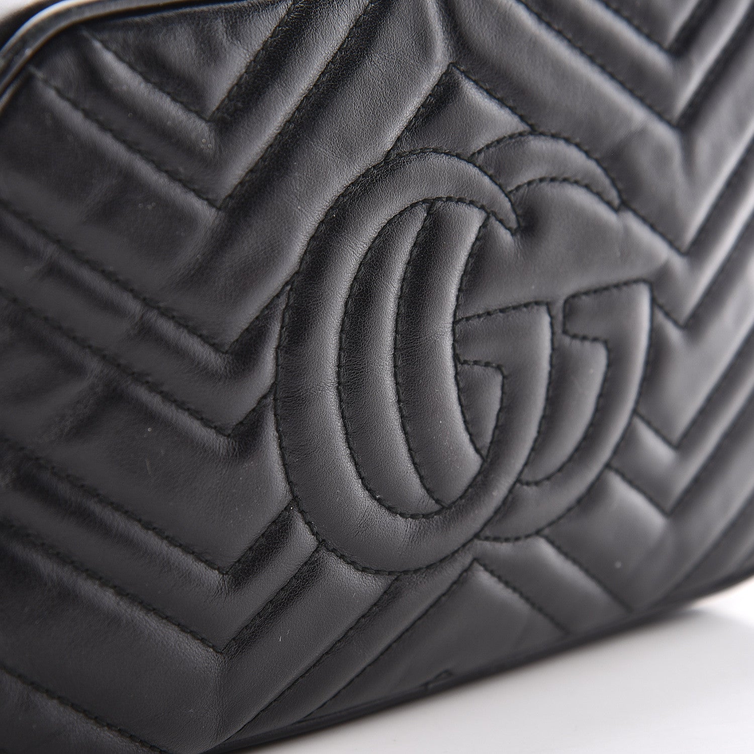 Gucci Calfskin Matelasse Small GG Marmont Chain Shoulder Bag Black 26 of 27