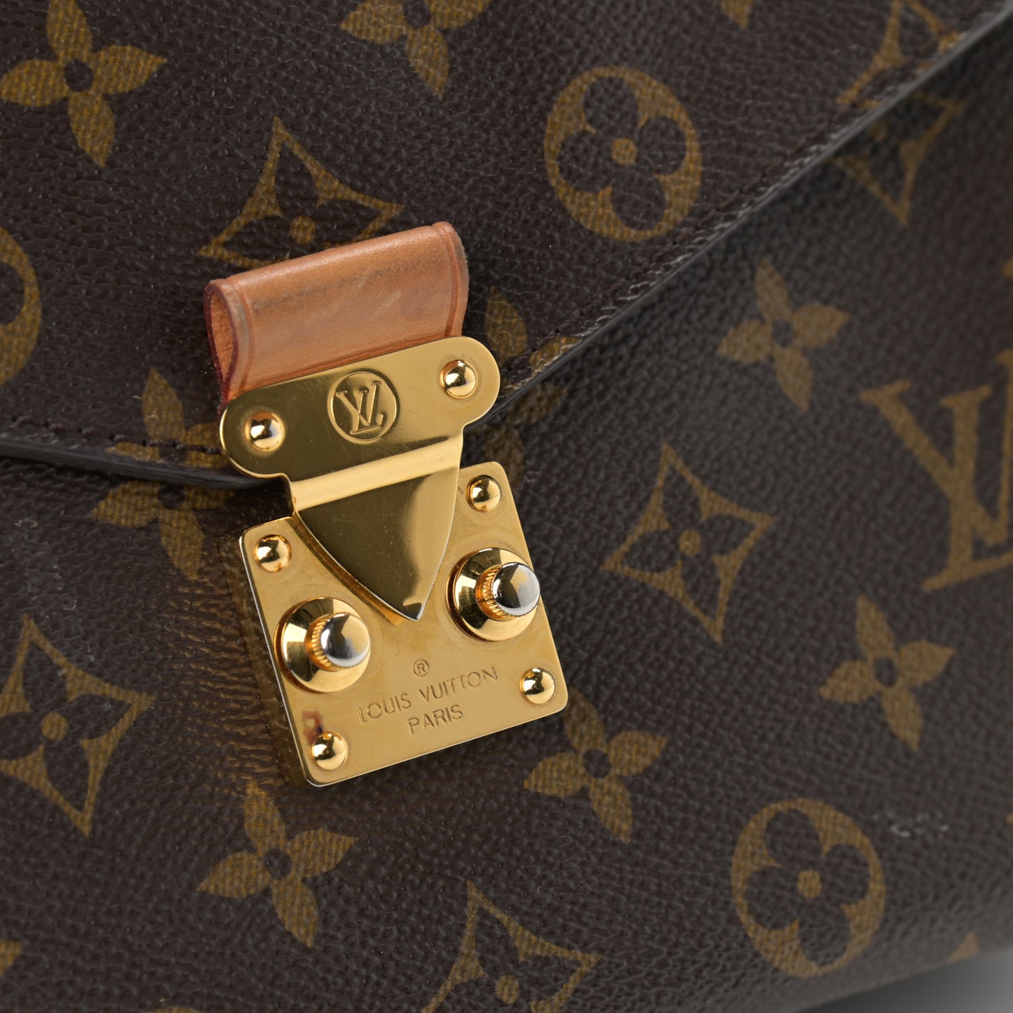 Monogram Pochette Metis