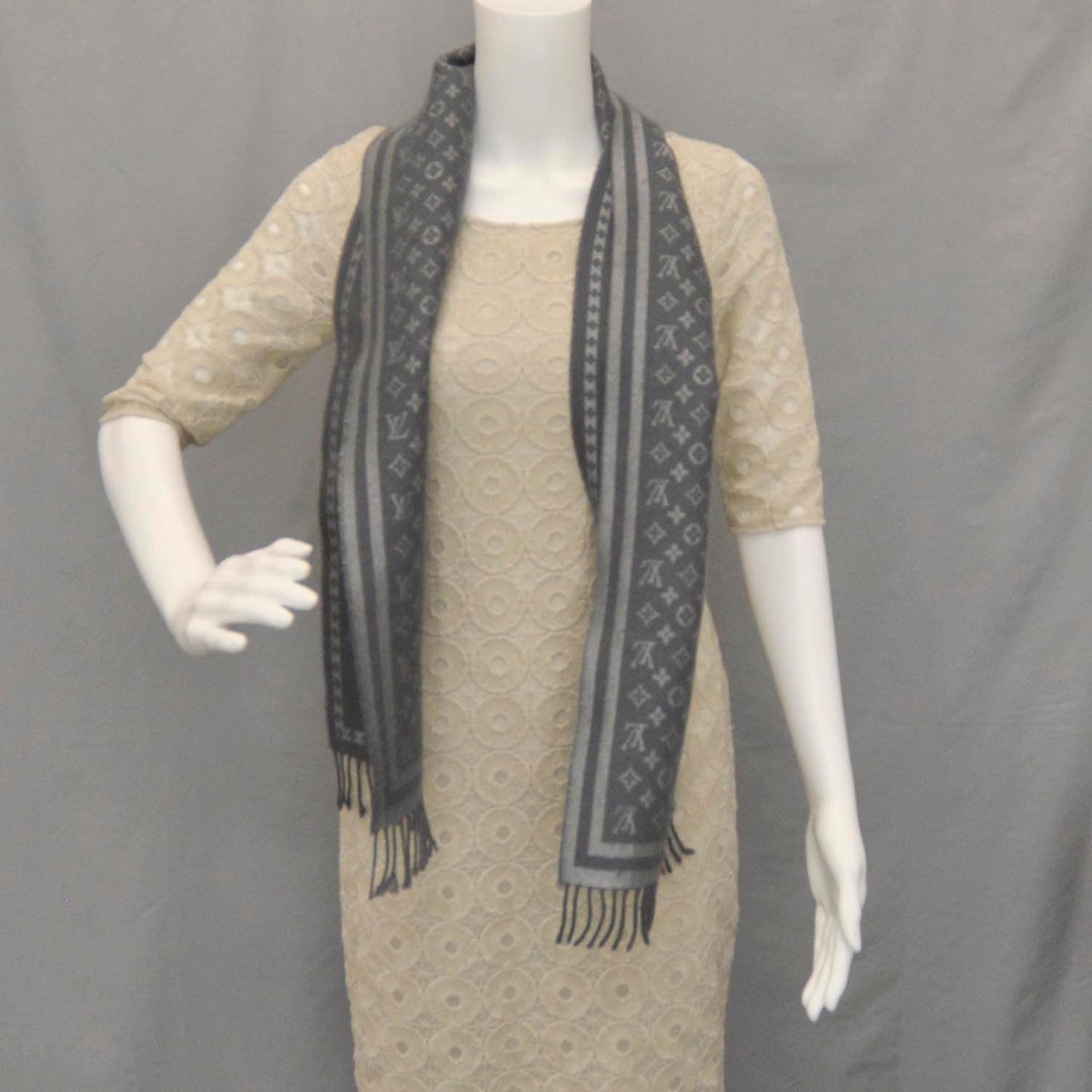 Cashmere Wool Monogram Winter Scarf Gray