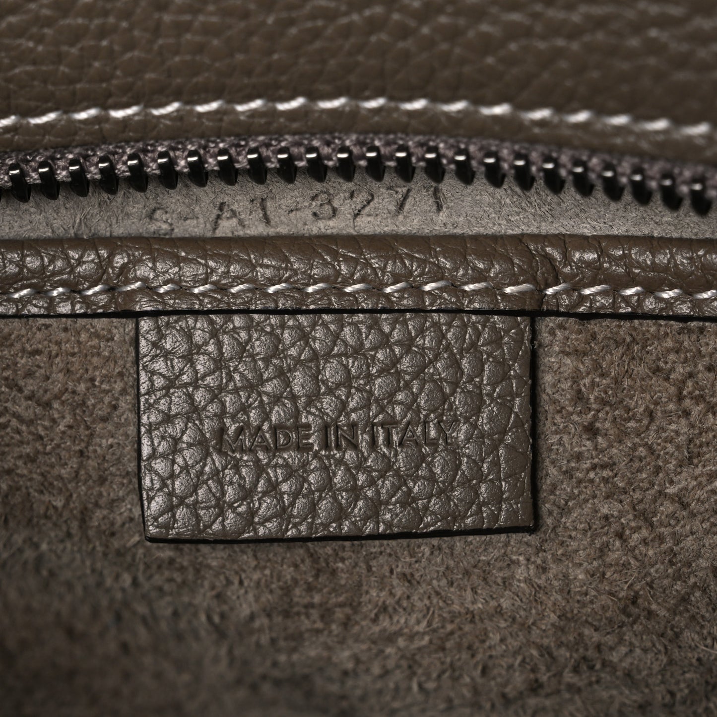 Drummed Calfskin Nano Luggage Souris