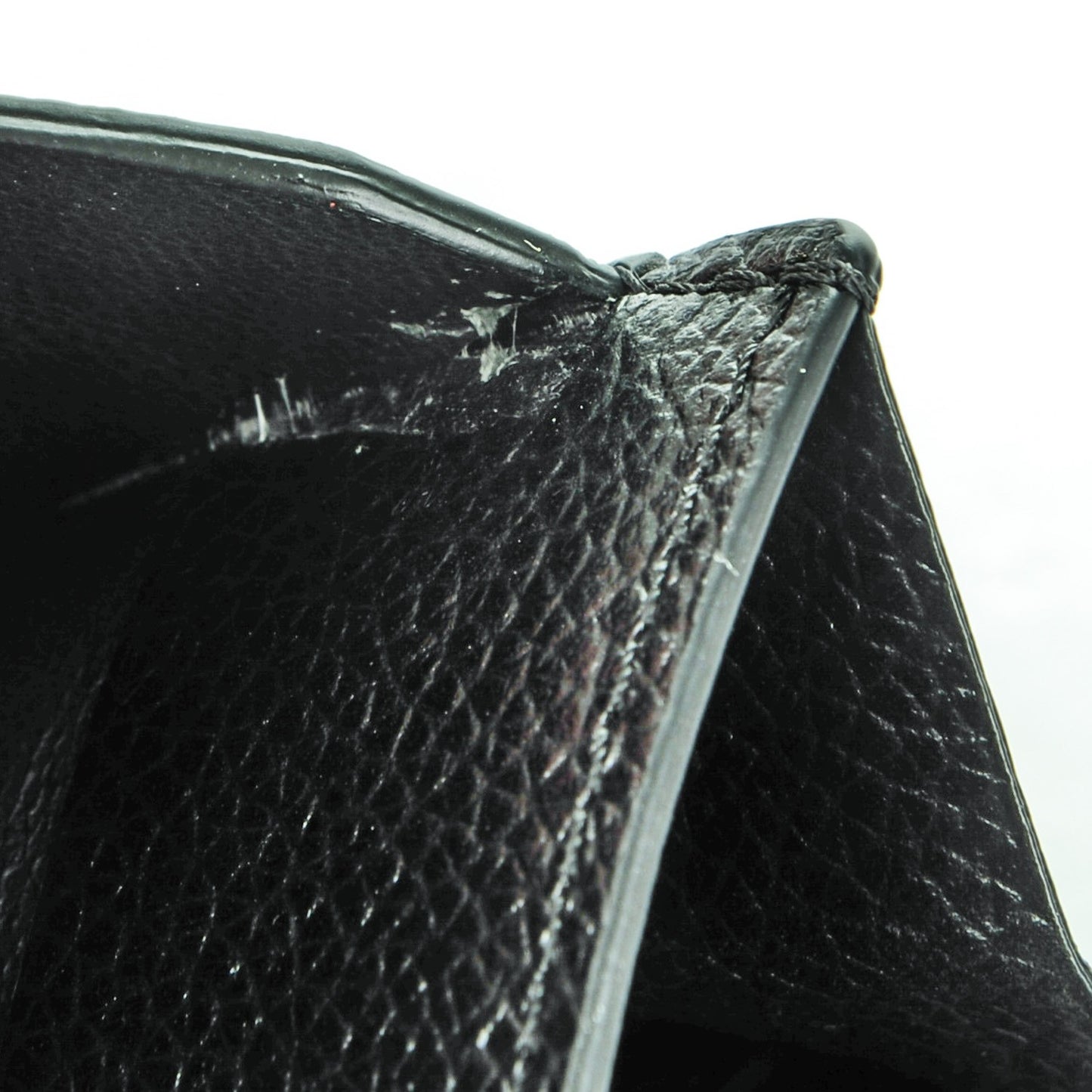 Pebbled Calfskin Wallet On Chain Black