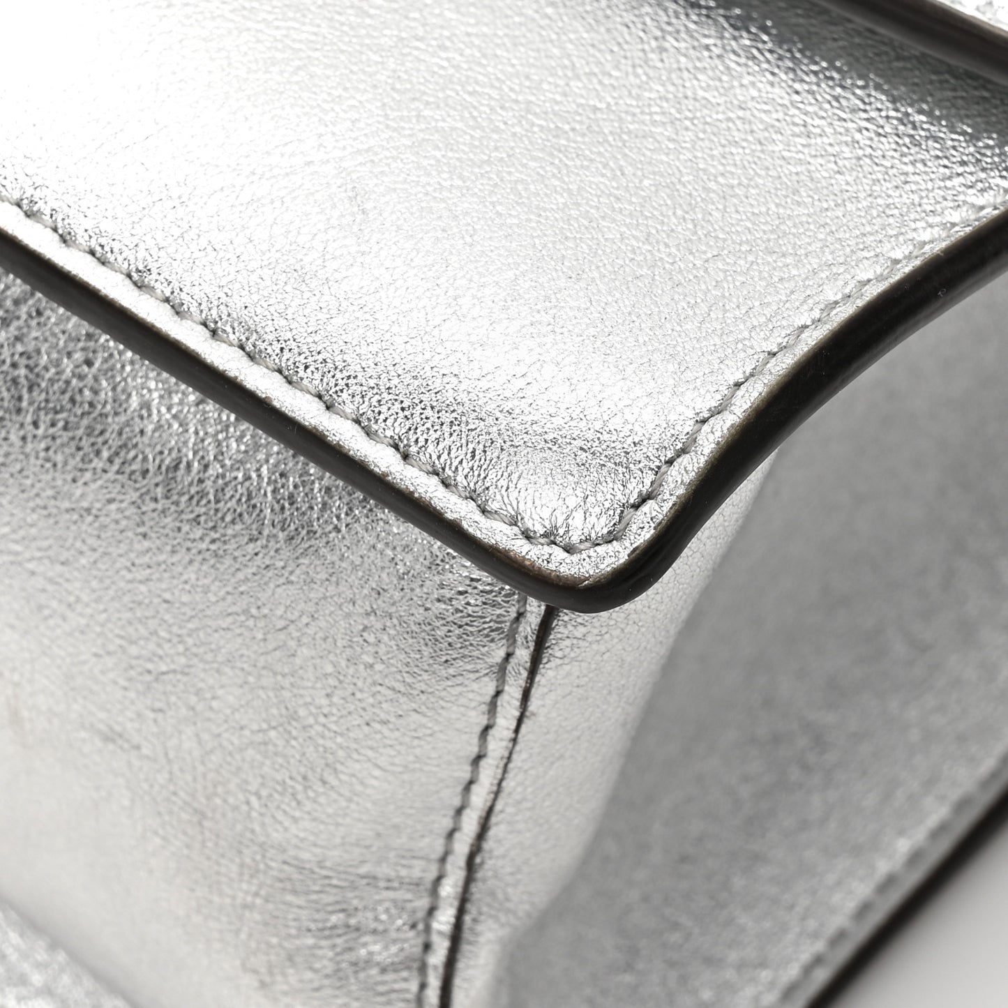 Vitello Catalan Mirror F is Fendi Small Kan U Shoulder Bag Argento