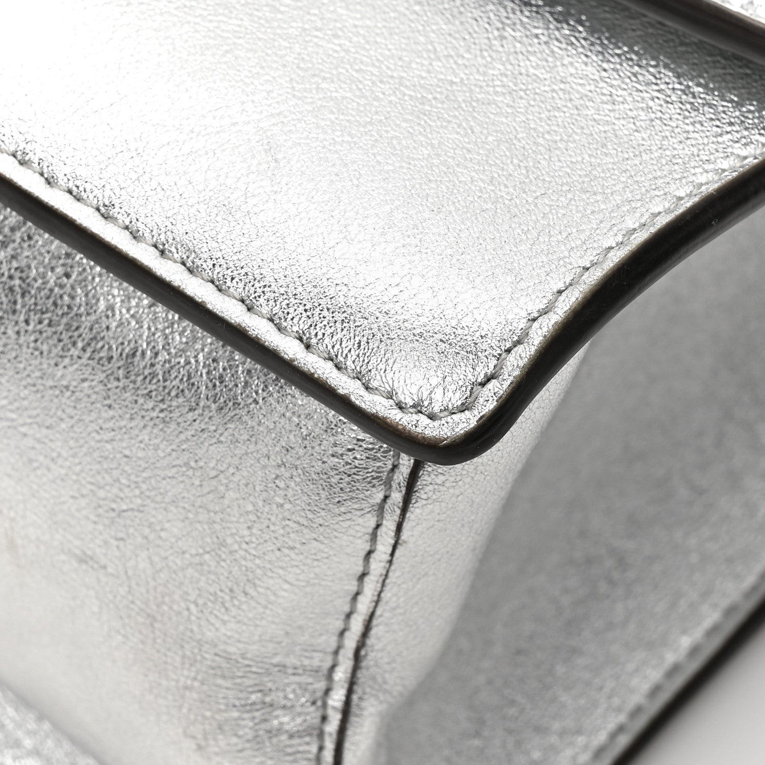Fendi Vitello Catalan Mirror F is Fendi Small Kan U Shoulder Bag Argento 16 of 20