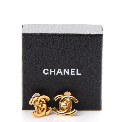 Chanel Metal CC Turnlock Clip On Earrings Gold 6 of 6