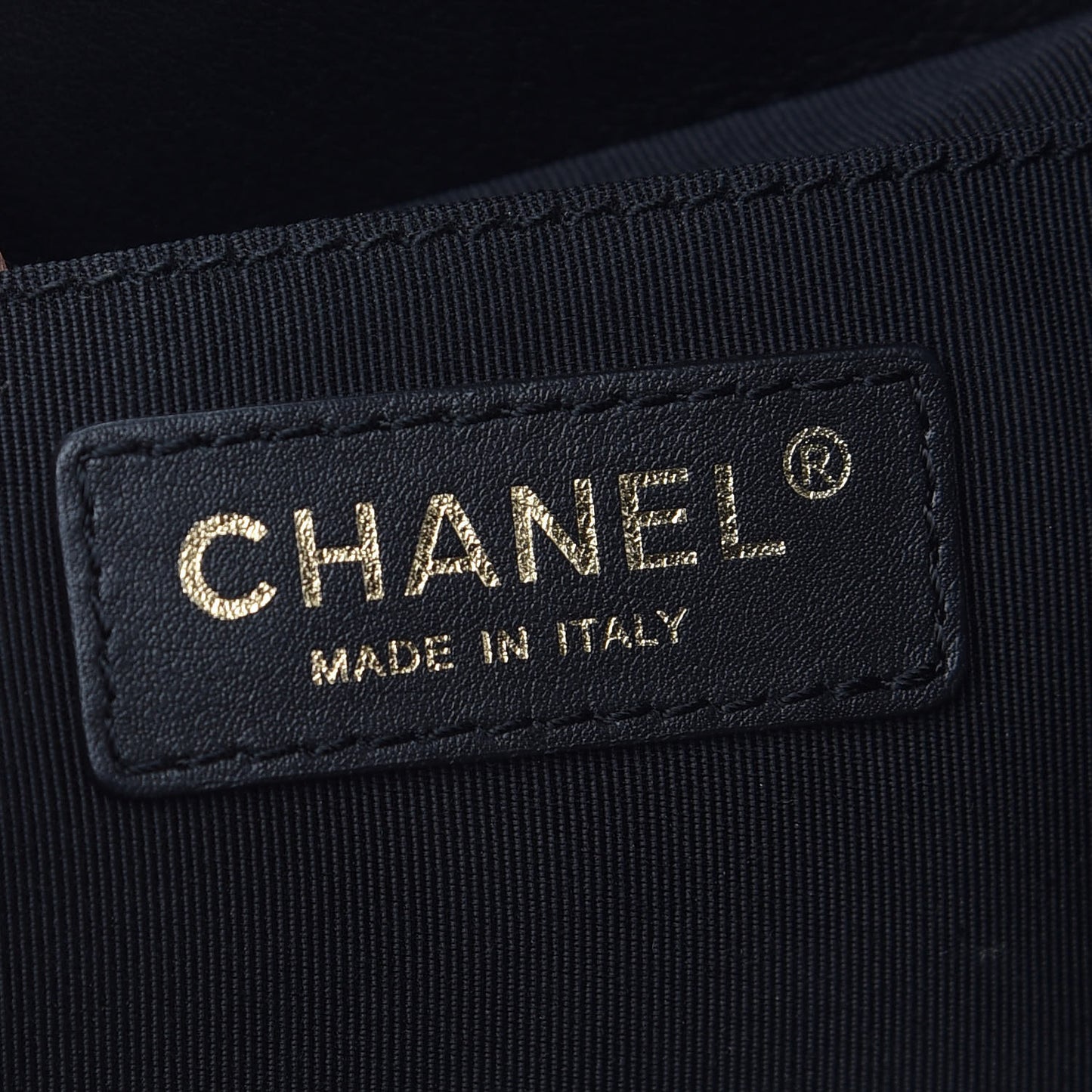Calfskin Stitched Chain Bucket Bag Black