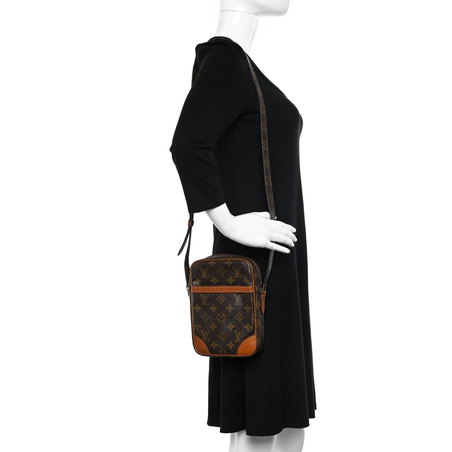 Louis Vuitton Monogram Danube 21 2 of 14