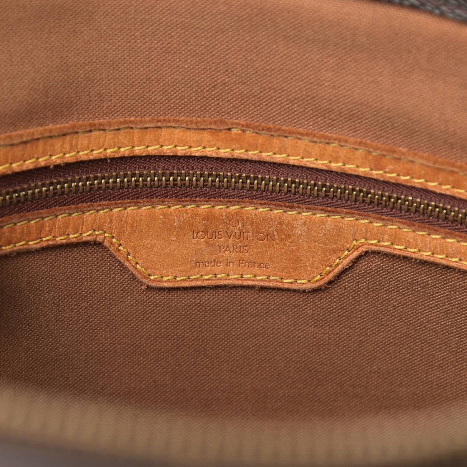 Louis Vuitton Monogram Cabas Mezzo 6 of 14
