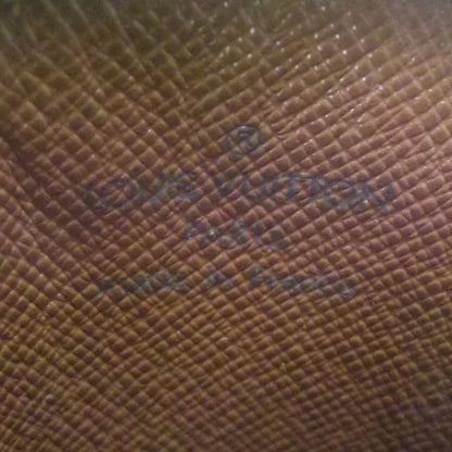 Louis Vuitton Monogram Round Coin Purse 6 of 7