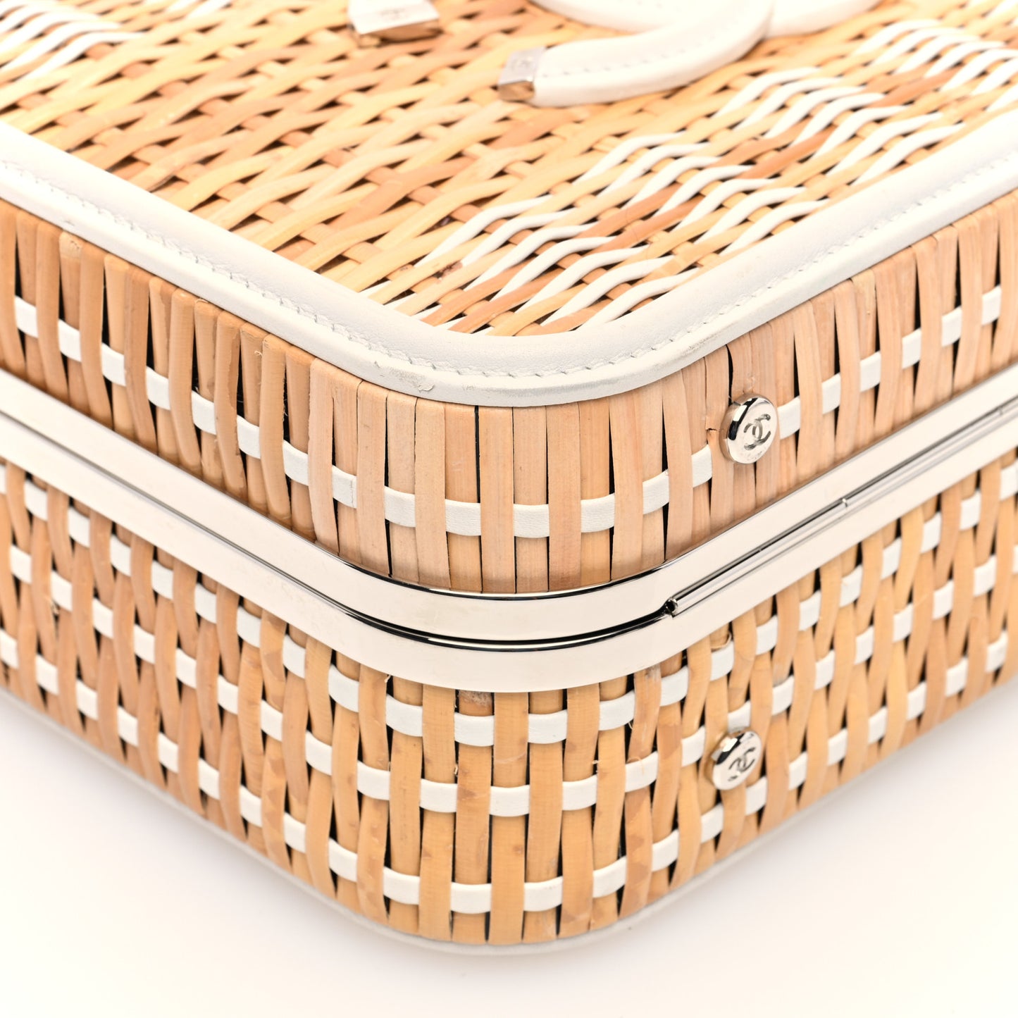 Raffia Calfskin CC Filigree Vanity Case White