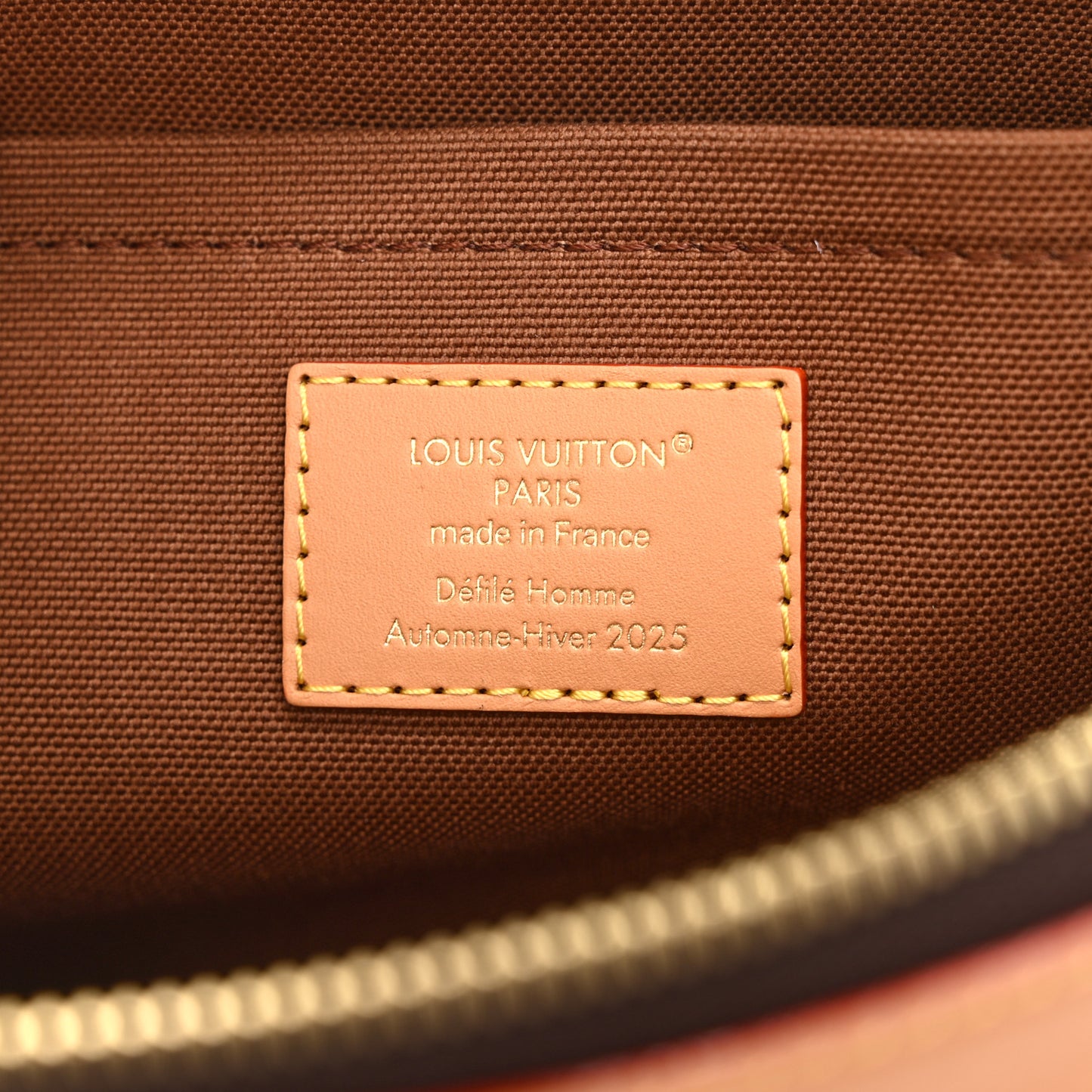 Reverse Monogram Drip Pochette Voyage Souple
