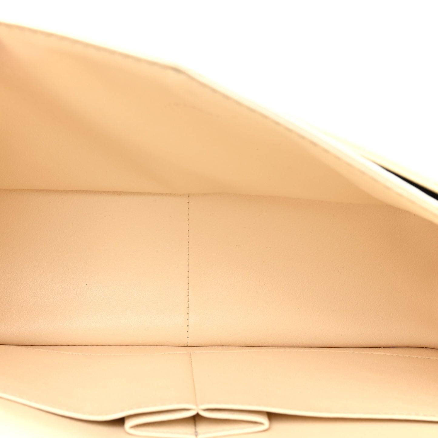 Distressed Patent Quilted 2.55 Reissue 226 Flap Ivory