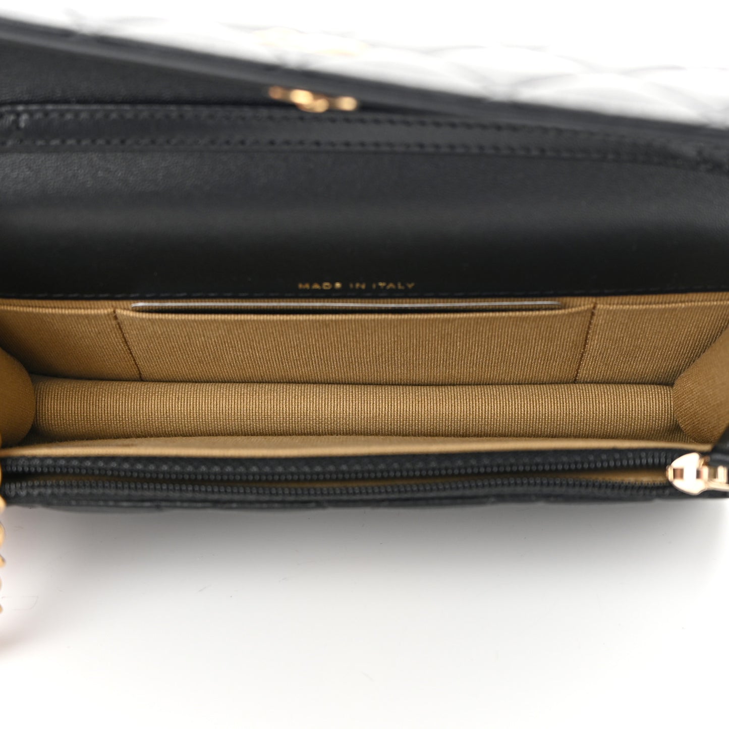 Lambskin Pearl Crush Quilted Flap Phone Holder With Chain Black