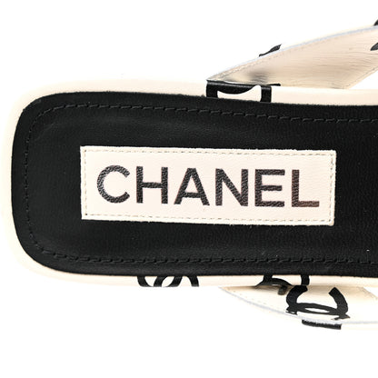 Chanel Lambskin Printed CC Thong Sandals 40 White Black 7 of 9