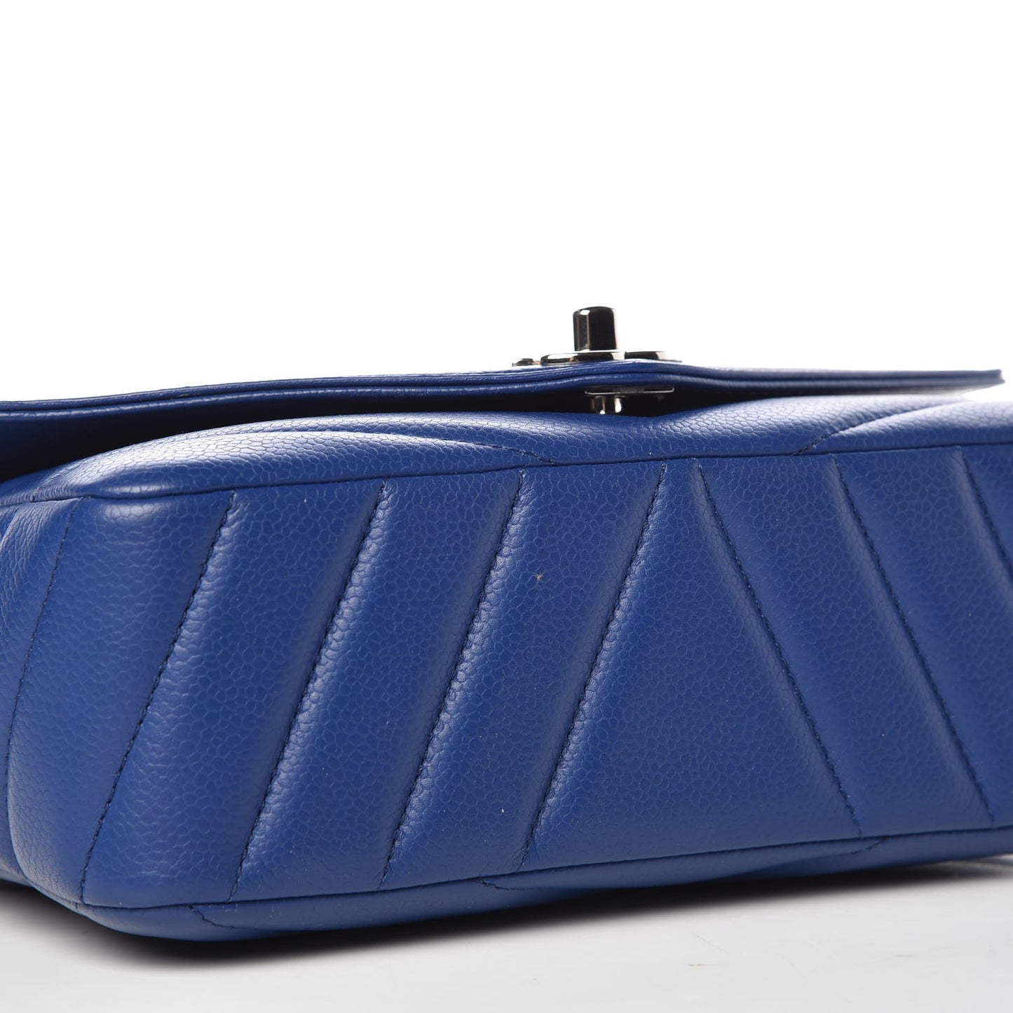 Caviar Chevron Quilted Medium Single Flap Blue