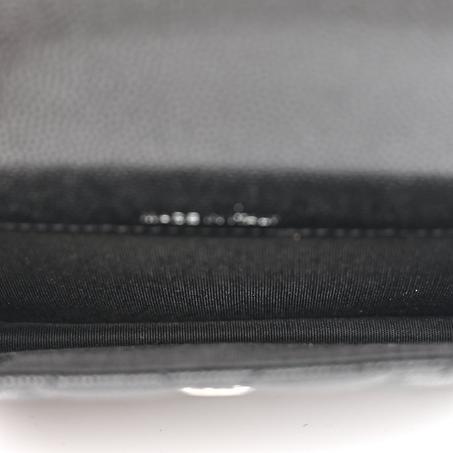 Caviar Quilted Incognito Belt Flap Card Holder Black