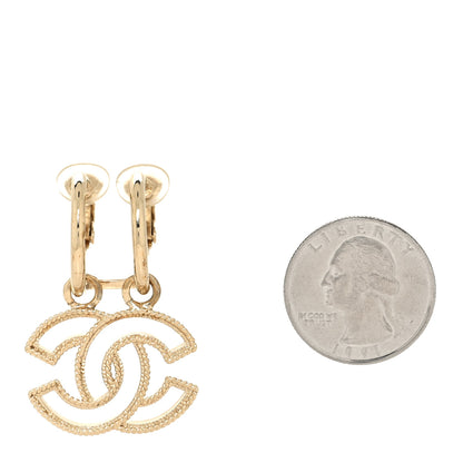 Chanel CC Dangle Clip On Earring Gold 2 of 4