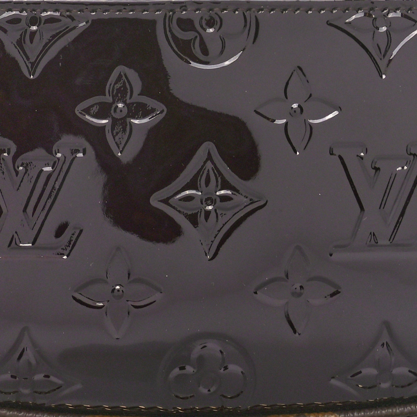Vernis Monogram Mini Pochette Accessories Amarante