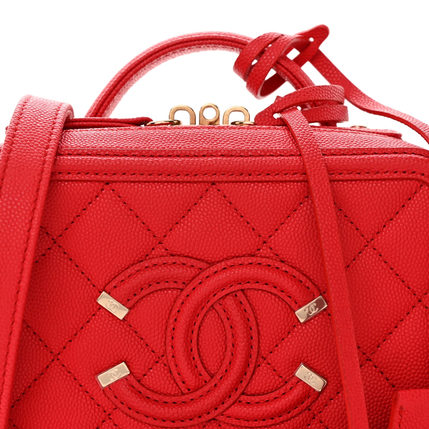 Caviar Quilted Small CC Filigree Vanity Case Red