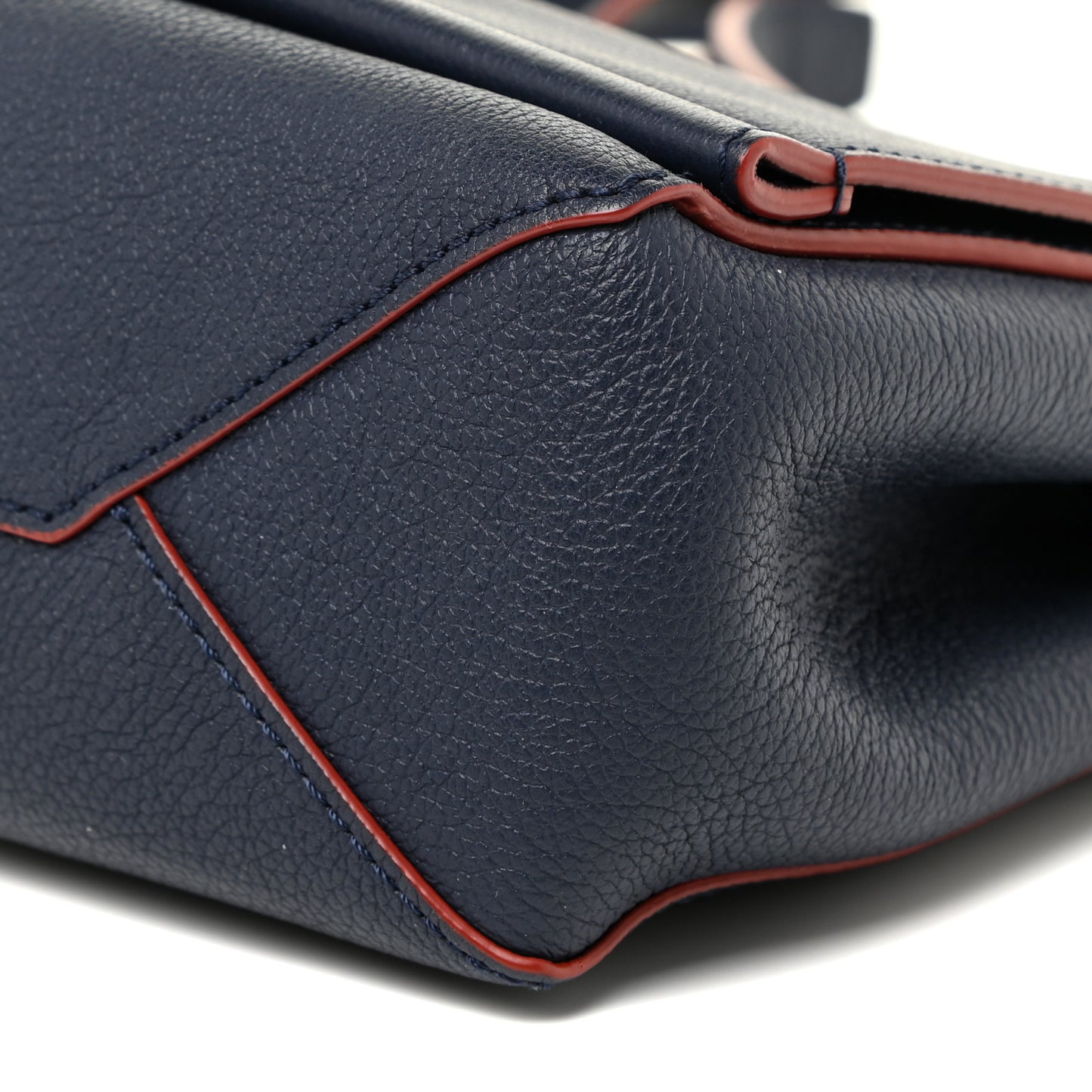 Calfskin Lockme II Chain Bag BB Marine Rouge