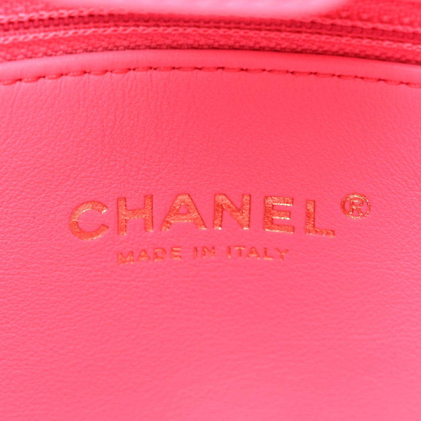 Lambskin Quilted Chaine Lettre Small Bucket Bag Pink