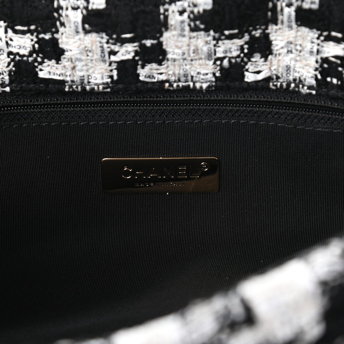 Tweed Quilted Maxi Chanel 19 Flap Black Ecru White