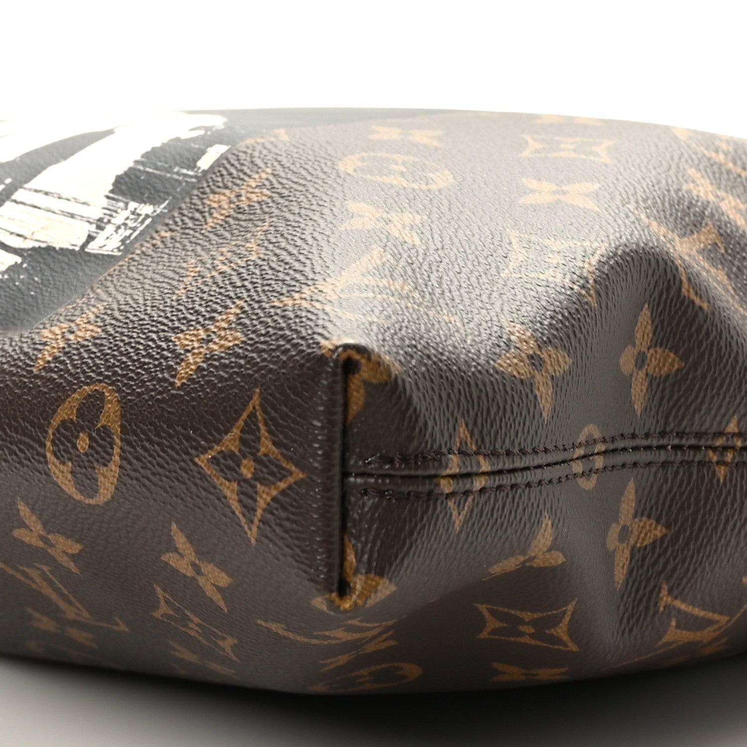 Louis Vuitton Monogram The Exorcist Carry It 9 of 9