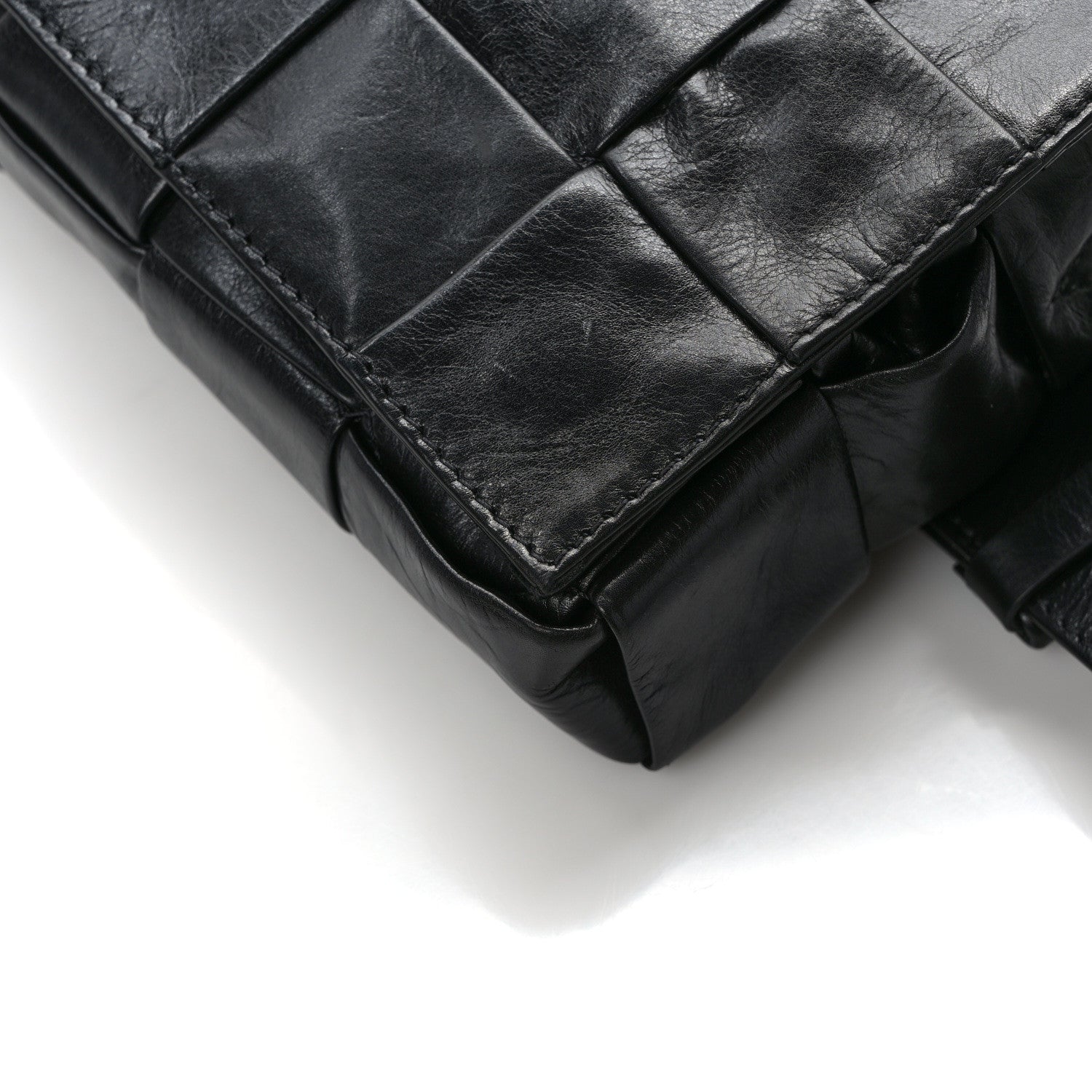 Bottega Veneta Paper Calfskin Intrecciato Stretch Cassette Black 11 of 11