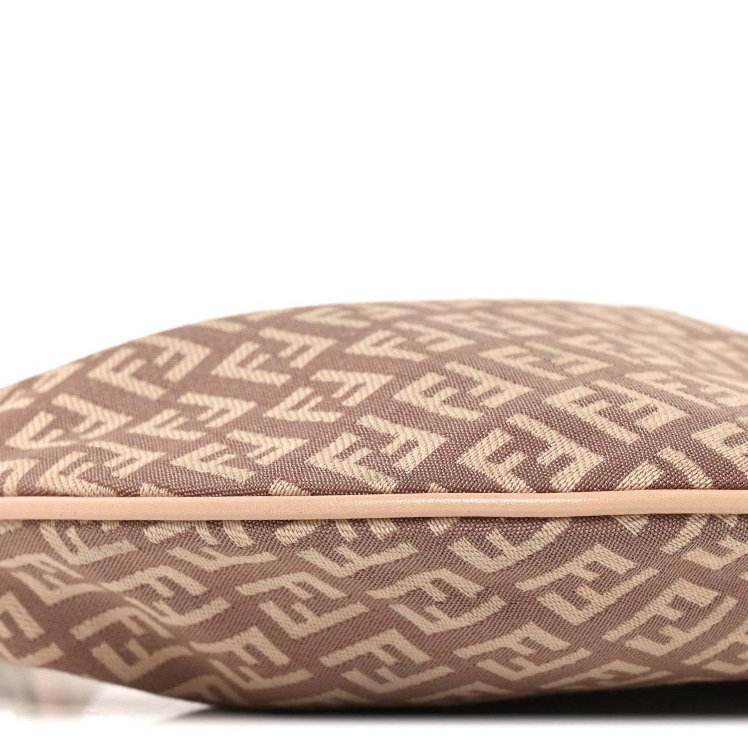 Fendi Zucchino Vitello Small Chef Hobo Cipria Teint 1878267